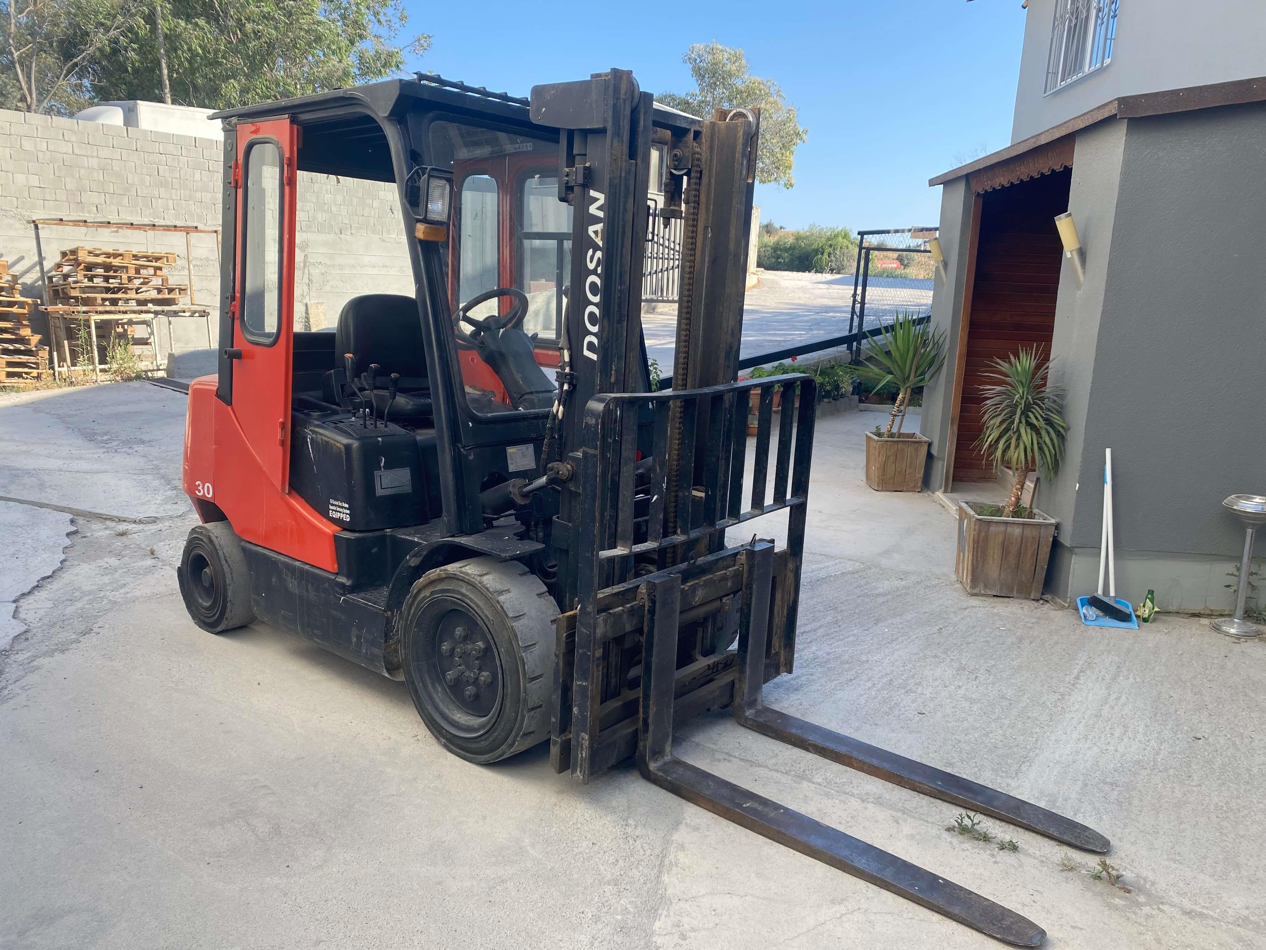 Doosan D305-3 Dizel Dublex 3 Ton Forklift (2010)