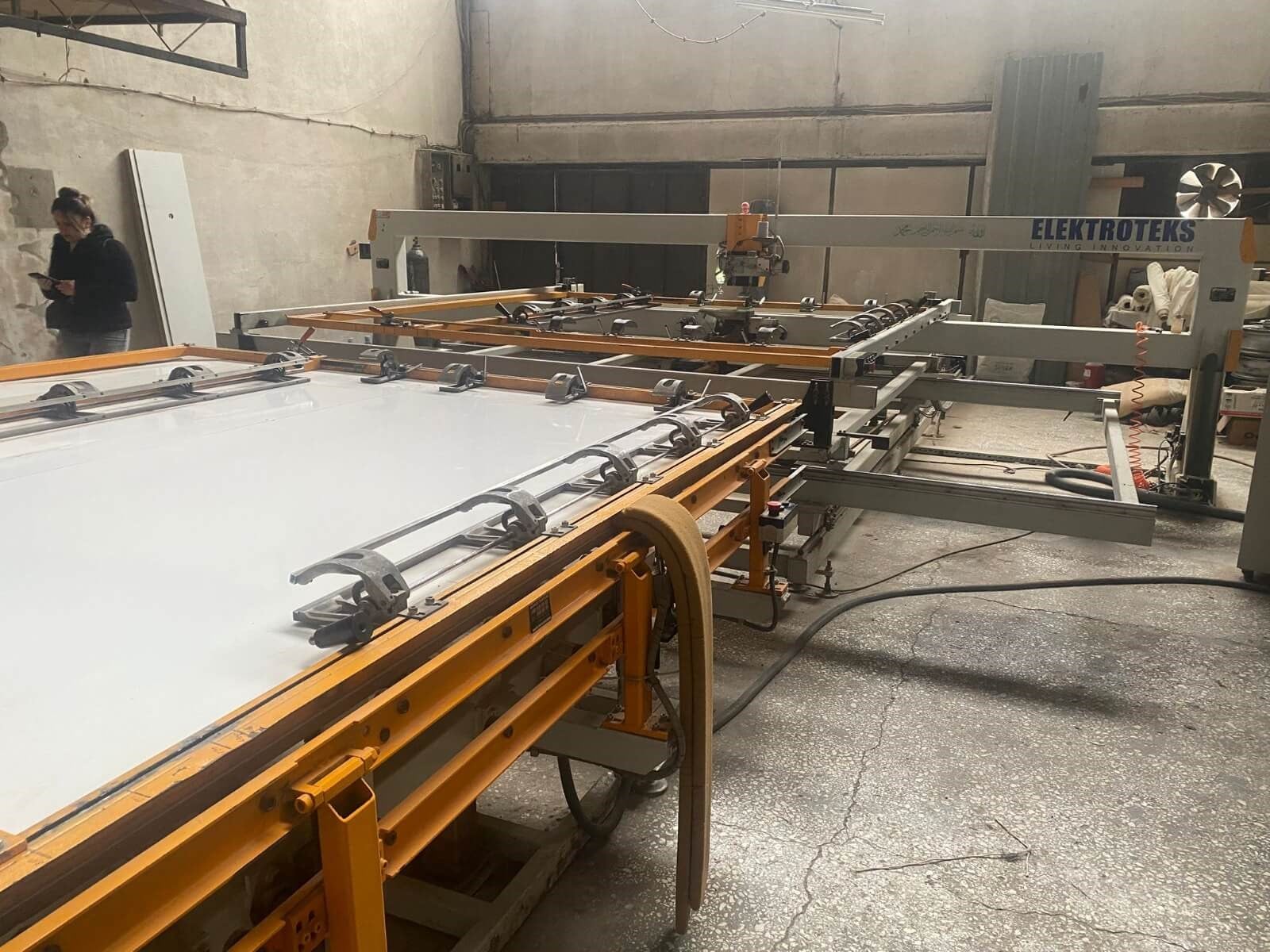 ELEKTROTEKS Uncia-RS-H1 Tek Kafa Kapitone Makinesi (2013)