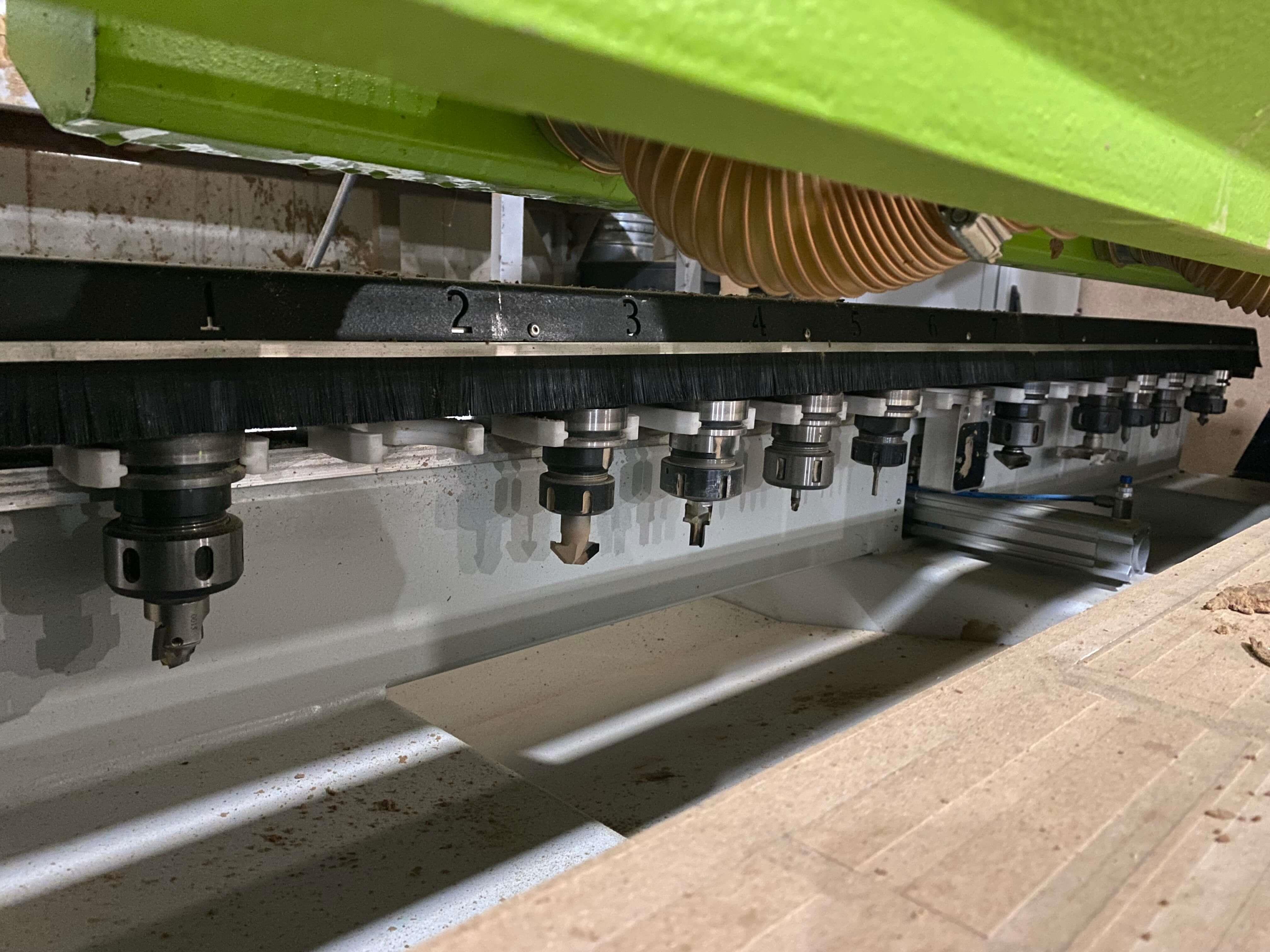 Elfamak Torro 2128 Süpürmeli Düz Tabla Cnc Makinesi (2020)