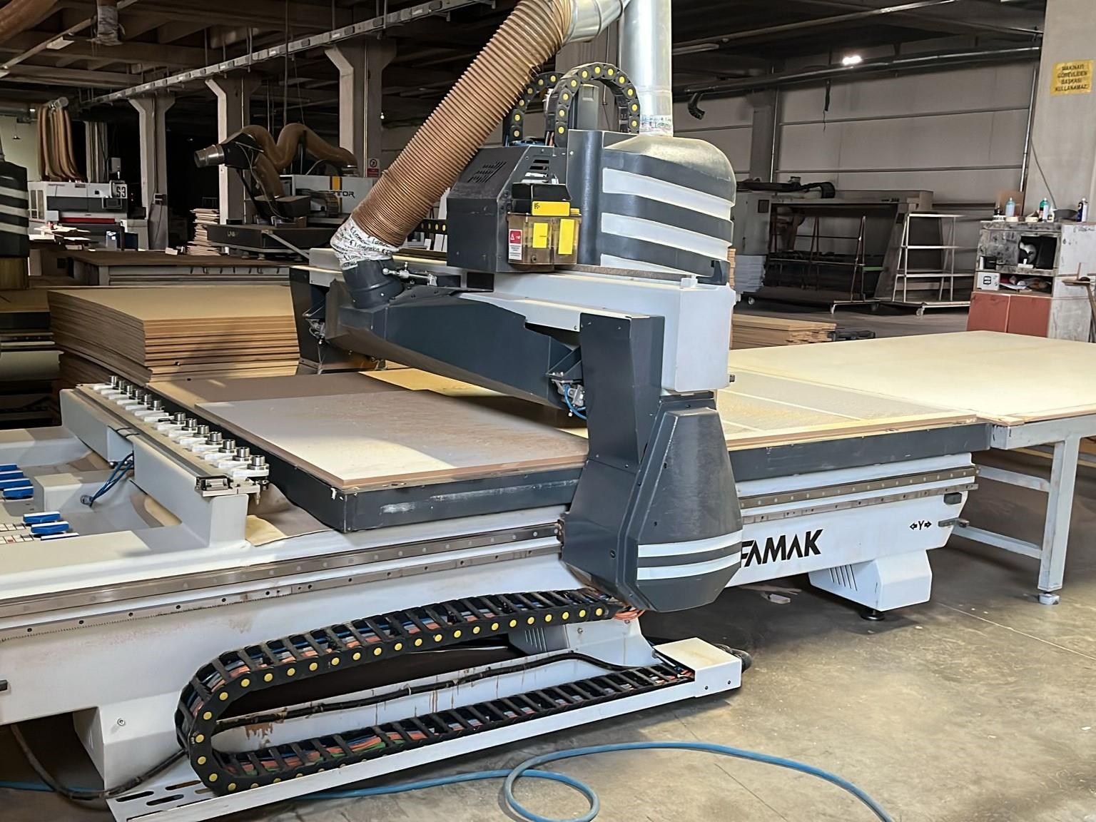 Elfemak Torro 2128 Süpürmeli Cnc Makinesi (2017)