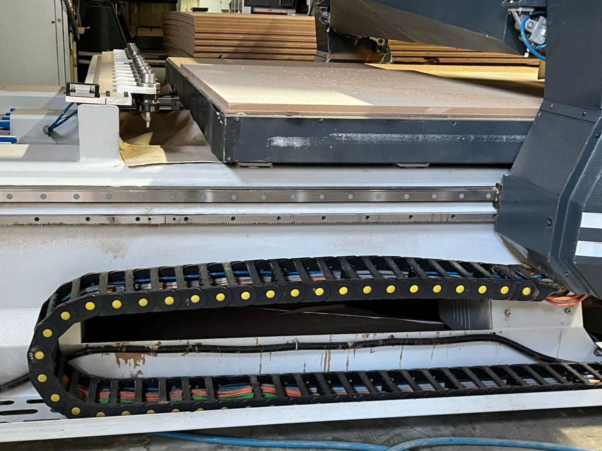 Elfemak Torro 2128 Süpürmeli Cnc Makinesi (2017)