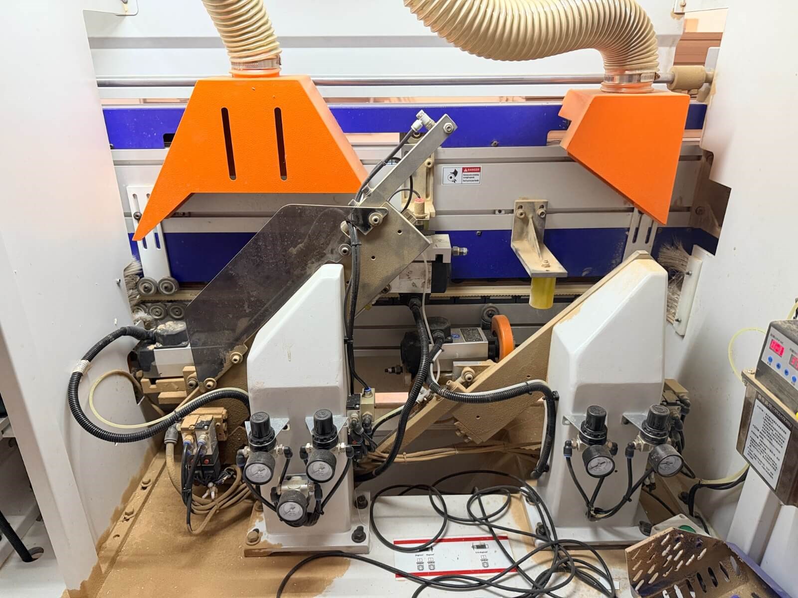 GUANGDONG Hold HD856J Kenar Bantlama Makinesi (2024)
