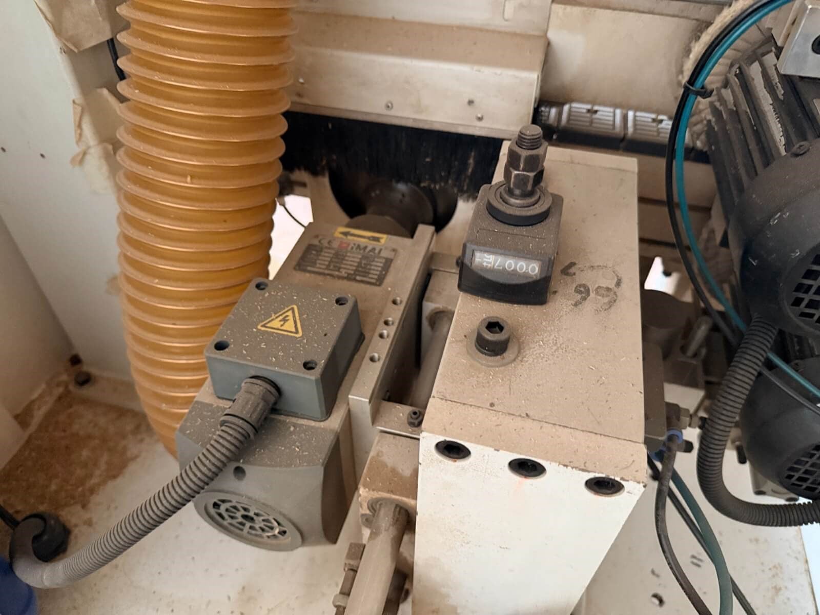 HİCAS F368HJ Kenar Bantlama Makinesi