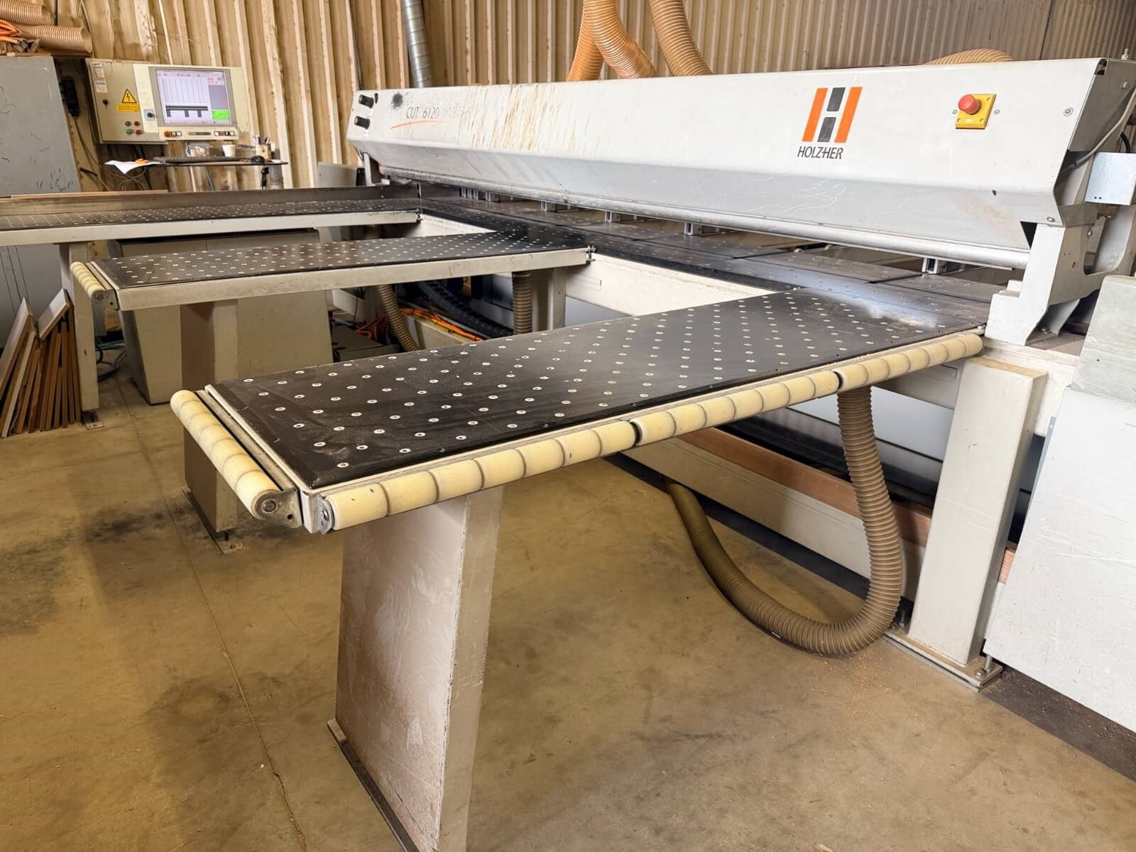 HOLZHER 6120 Önden Yüklemeli Panel Ebatlama Makinesi (2011)