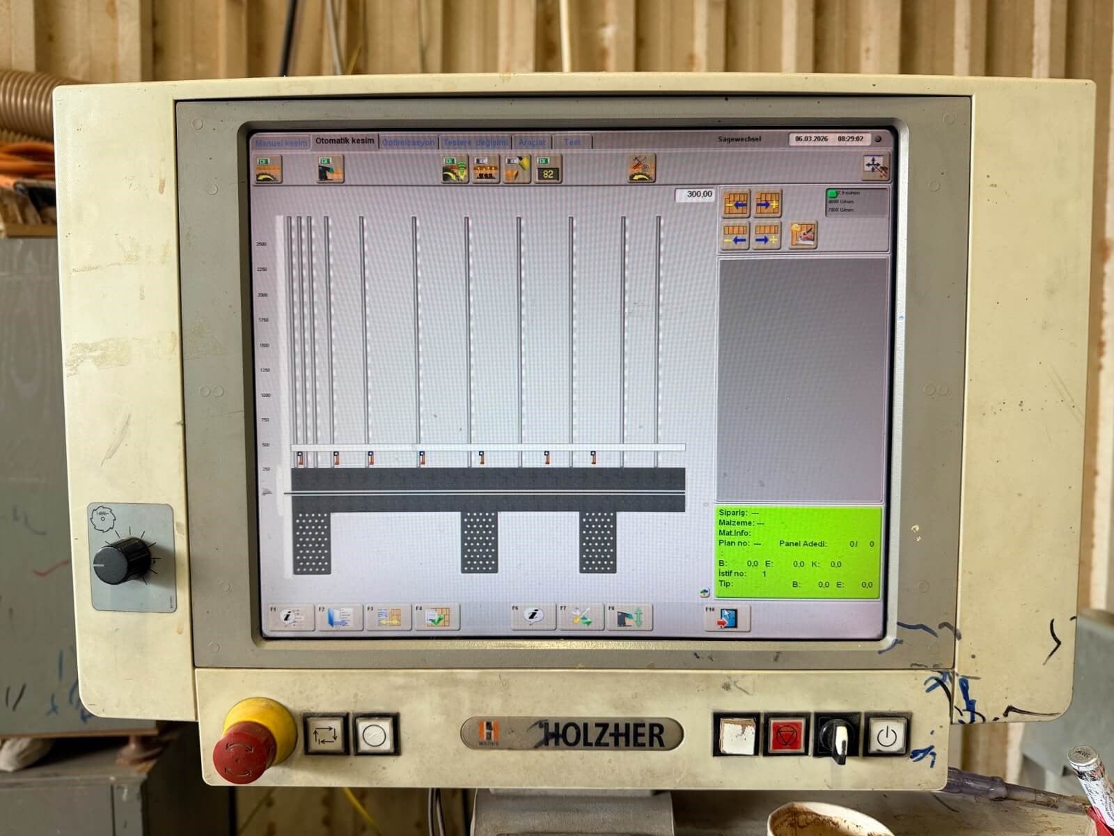 HOLZHER 6120 Önden Yüklemeli Panel Ebatlama Makinesi (2011)