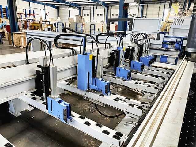 Holzma Hpl 430 Asansörlü Panel Ebatlama Makinesi (2010)