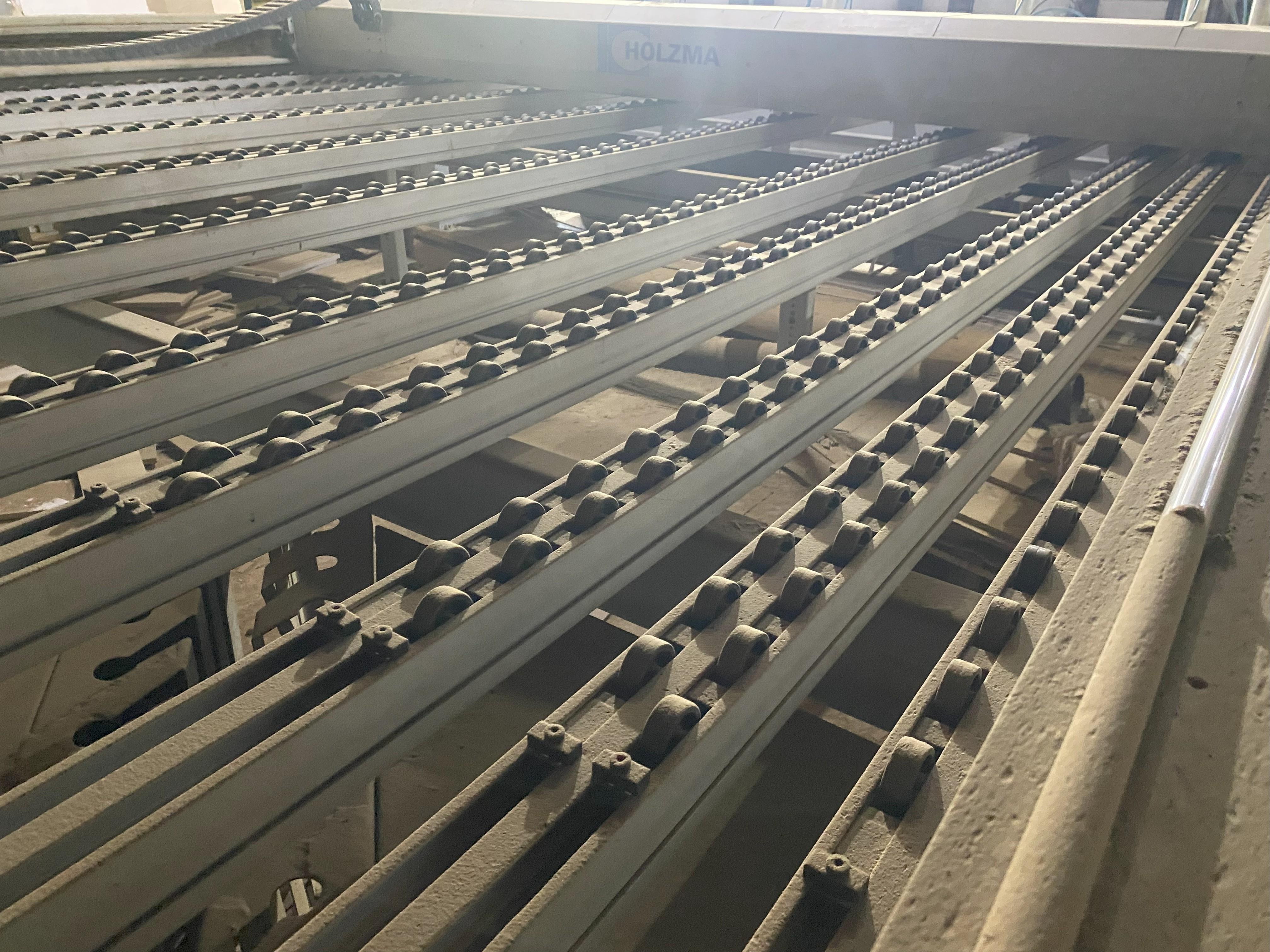 Holzma Hpp 11 43/L Önden Yüklemeli Panel Ebatlama Makinesi (2000)