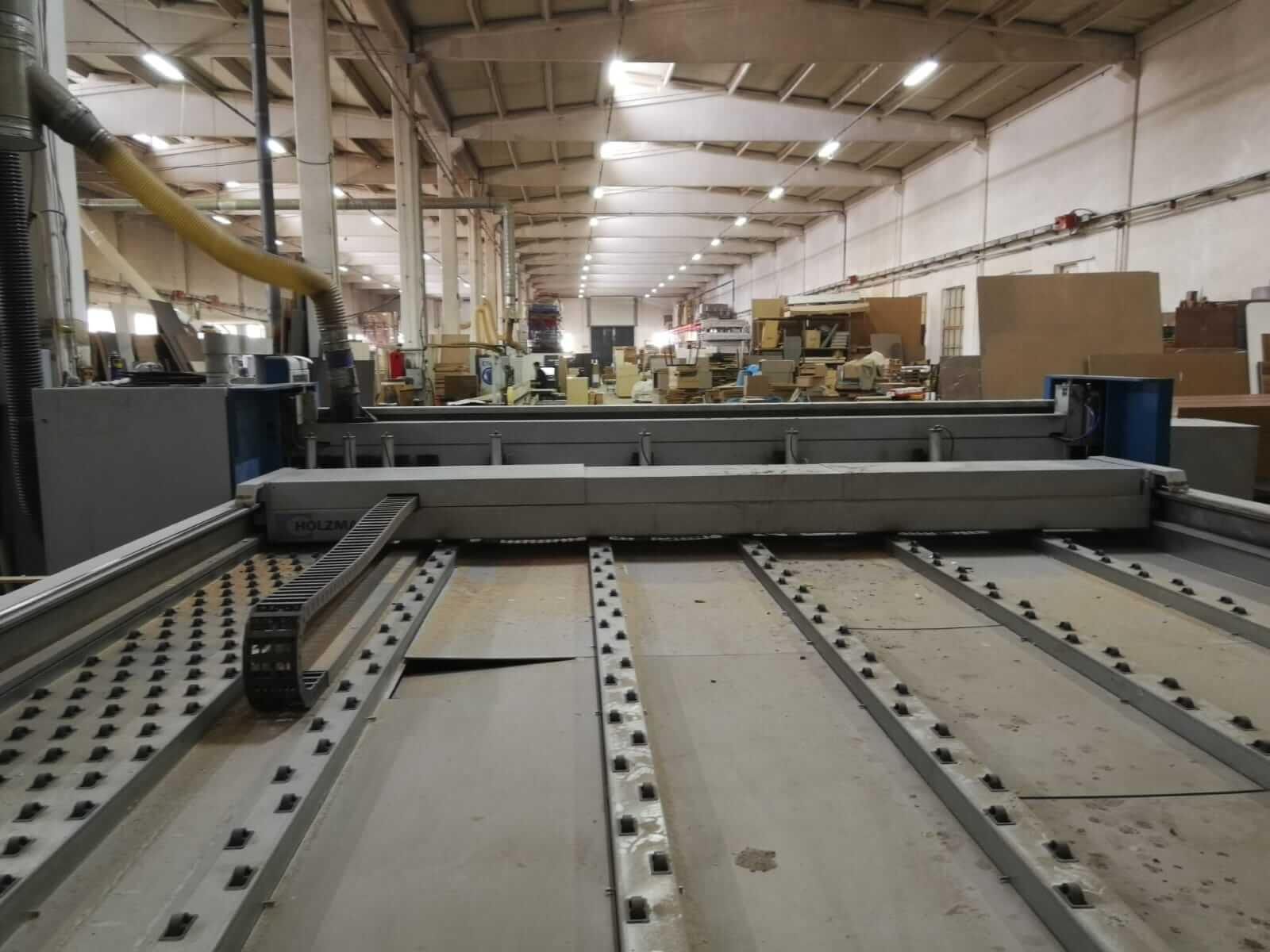 Holzma Hpp 350/43/43 Önden Yüklemeli Panel Ebatlama Makinesi (2005)