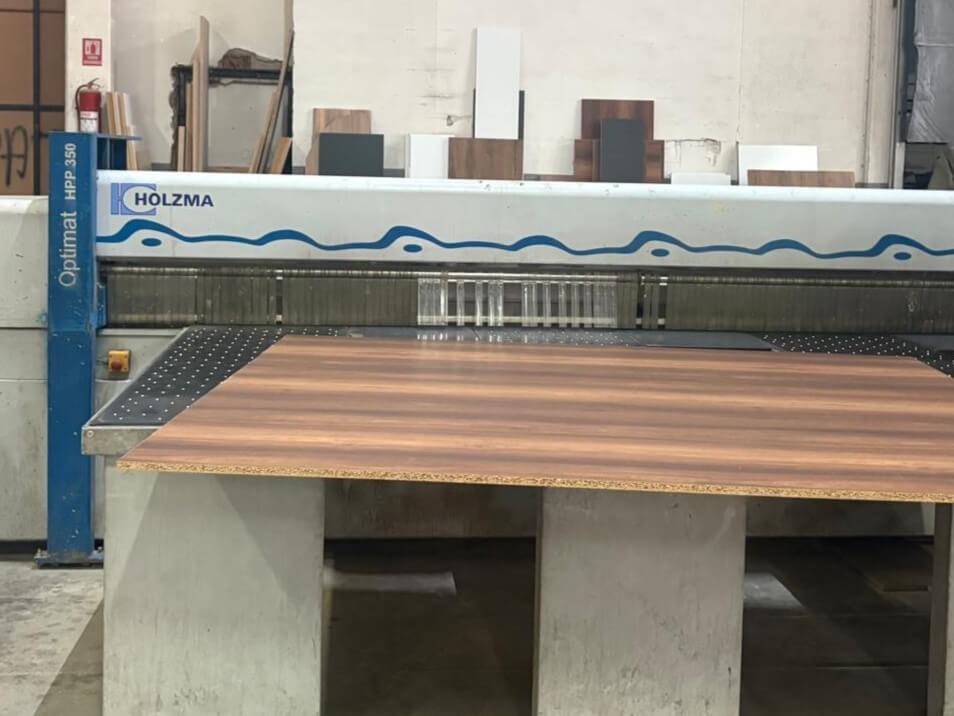 Holzma Hpp 350/43/43 Önden Yüklemeli Panel Ebatlama Makinesi (2005)