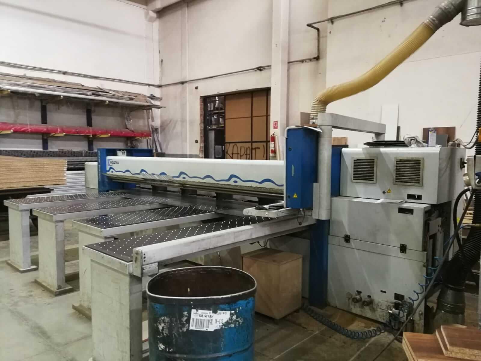Holzma Hpp 350/43/43 Önden Yüklemeli Panel Ebatlama Makinesi (2005)