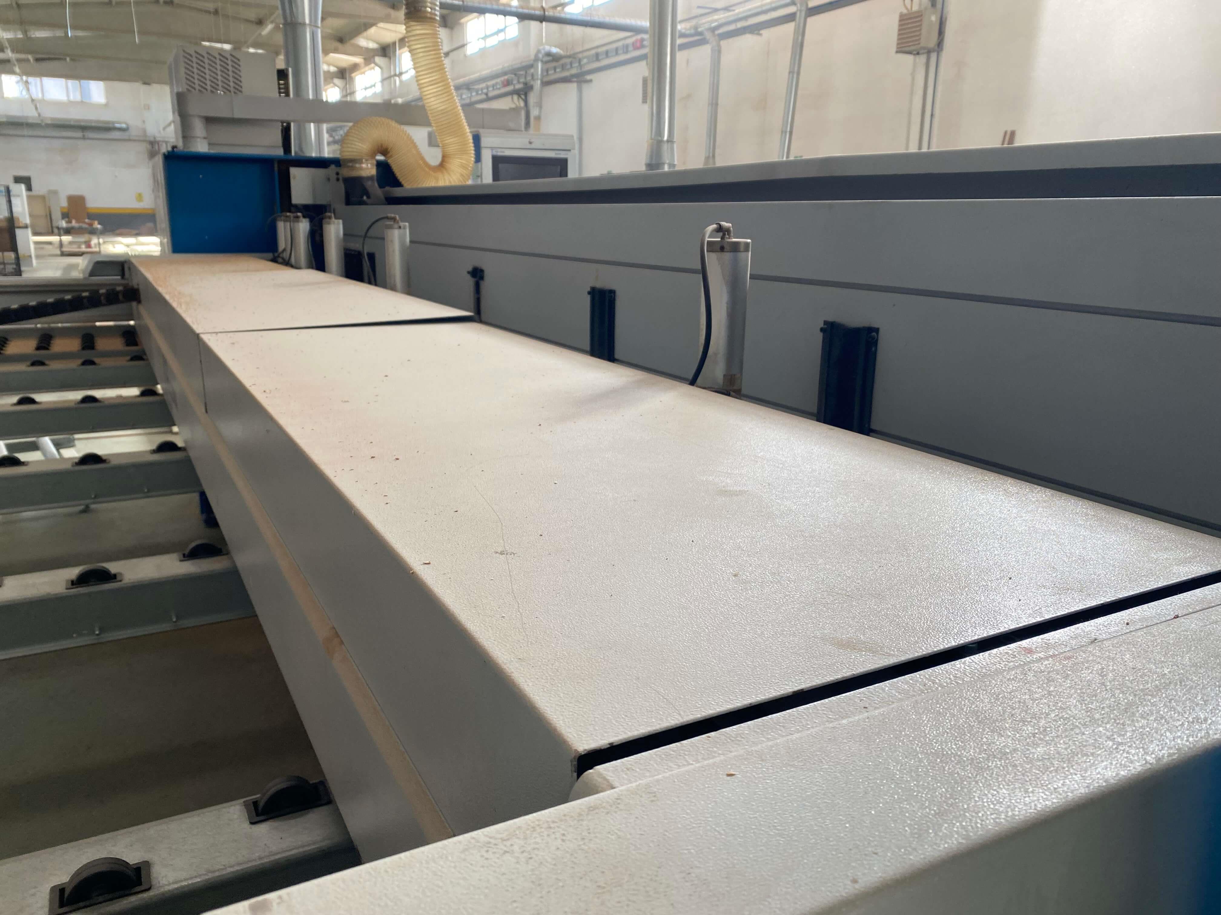 Holzma Optimat Hpp 350 / 43 / 43 Önden Yüklemeli Panel Ebatlama Makinesi (2005) 