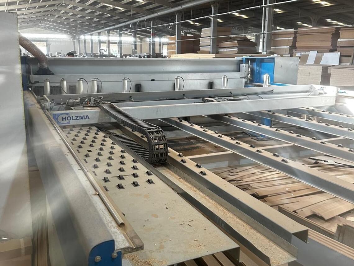 Holzma Optimat Hpp 380 / 43 / 43 Önden Yüklemeli Panel Ebatlama Makinesi (2006) 