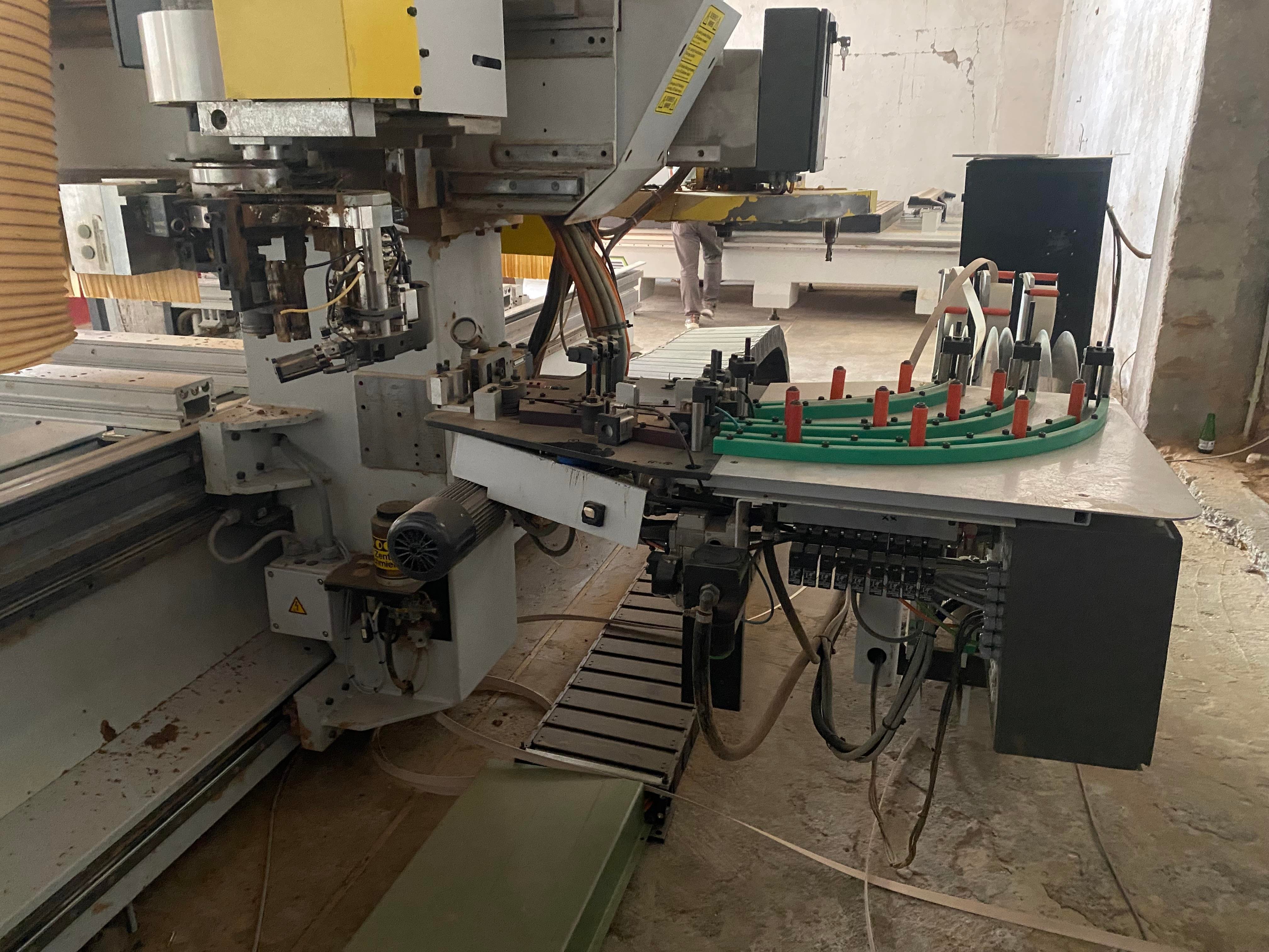 Homag Baz 32/30/K Eğri Kenar Yapıştırmalı Cnc Makinesi (1999)