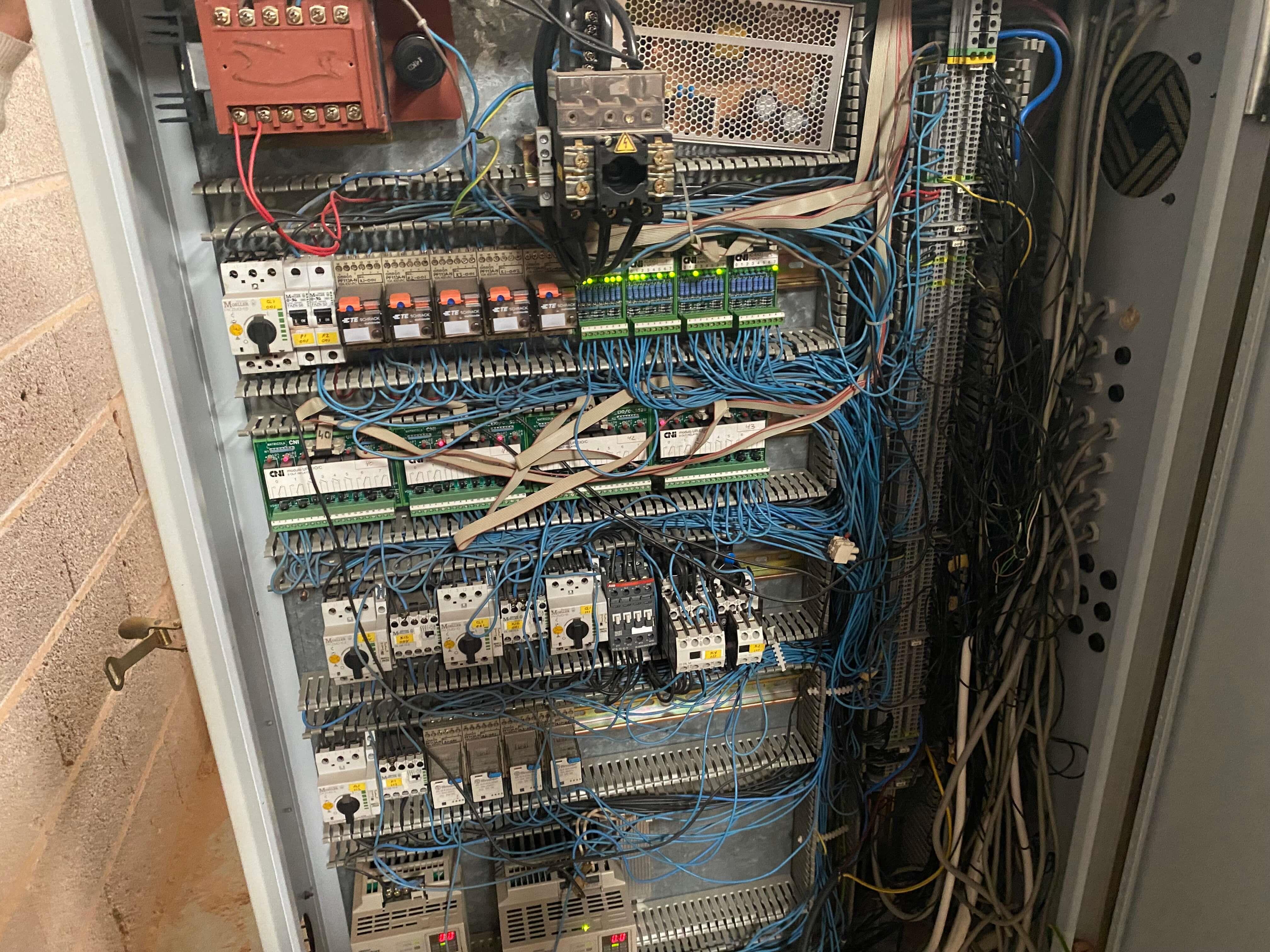Homag Holzma CH-04/38/38 Önden Yüklemeli Panel Ebatlama Makinesi (1999) 