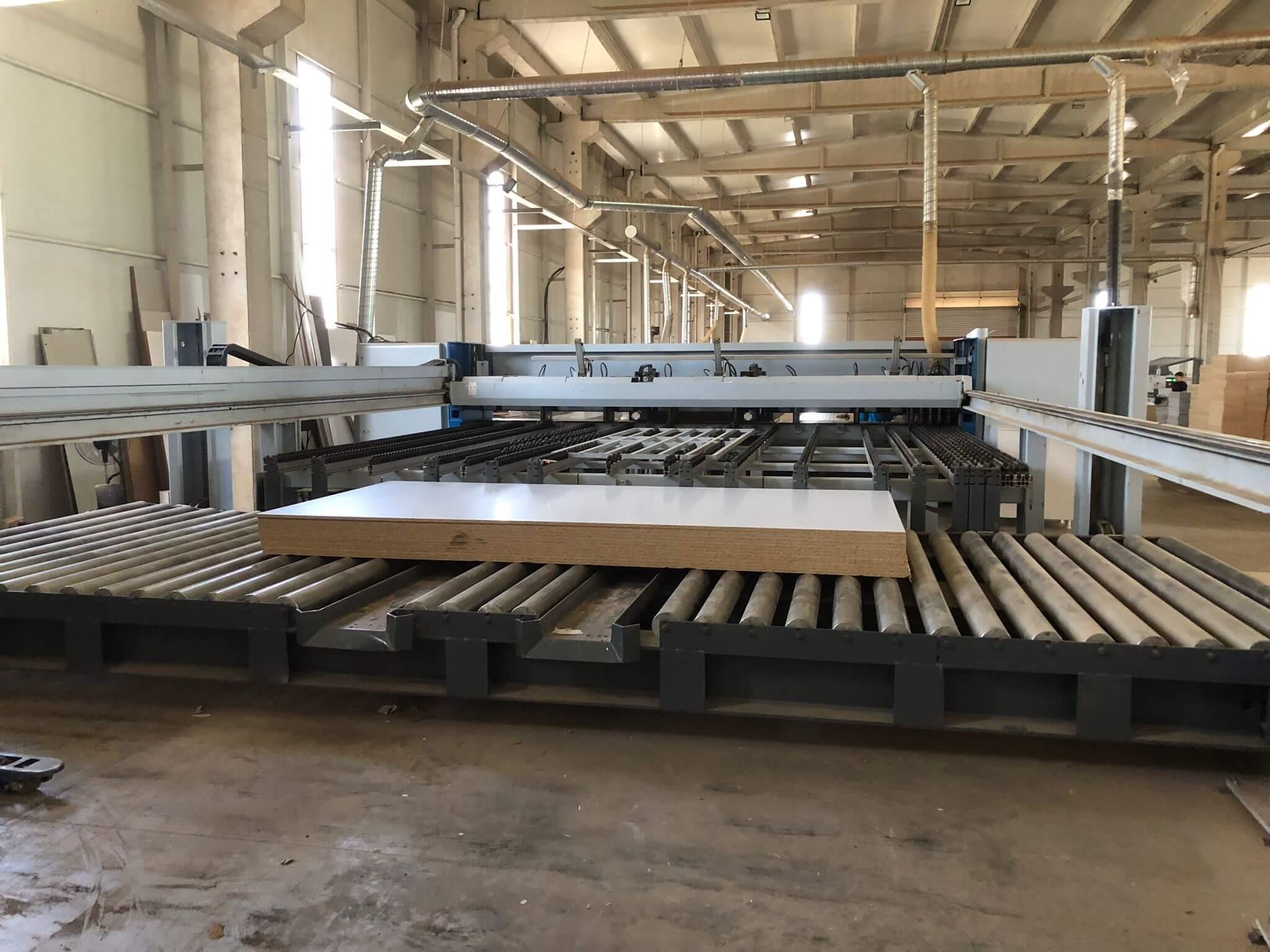 Homag Holzma Hpl 510/56/43 Asansörlü Panel Ebatlama Makinesi (2006) 