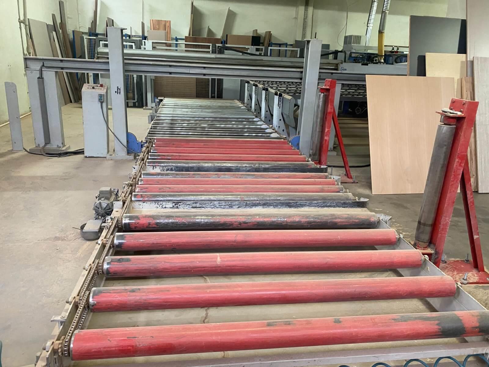 Homag Holzma Optimat Hpl 430/43/22 Asansörlü Yandan Yüklemeli Panel Ebatlama Makinesi (2012)