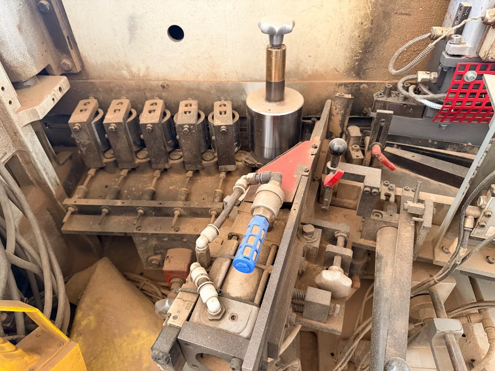 İMA Novimat Contour 1/G/80/790/L20 Kenar Bantlama Makinesi (2010)