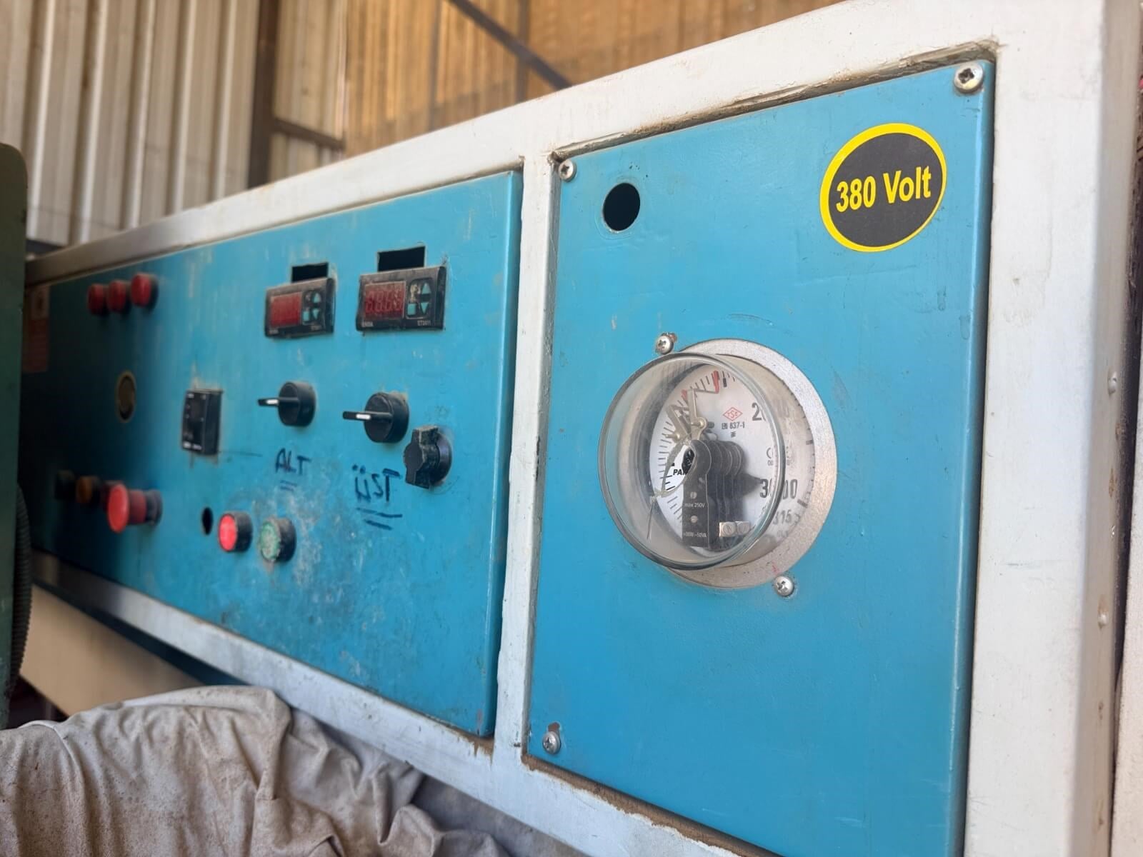Kapı Pres Makinesi 150*360 Ölçü
