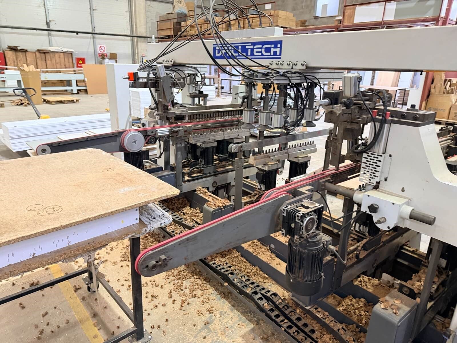 KDT DRİLLTECH 6052 5+2 Hat Tipi Çoklu Delik Makinesi (2015)