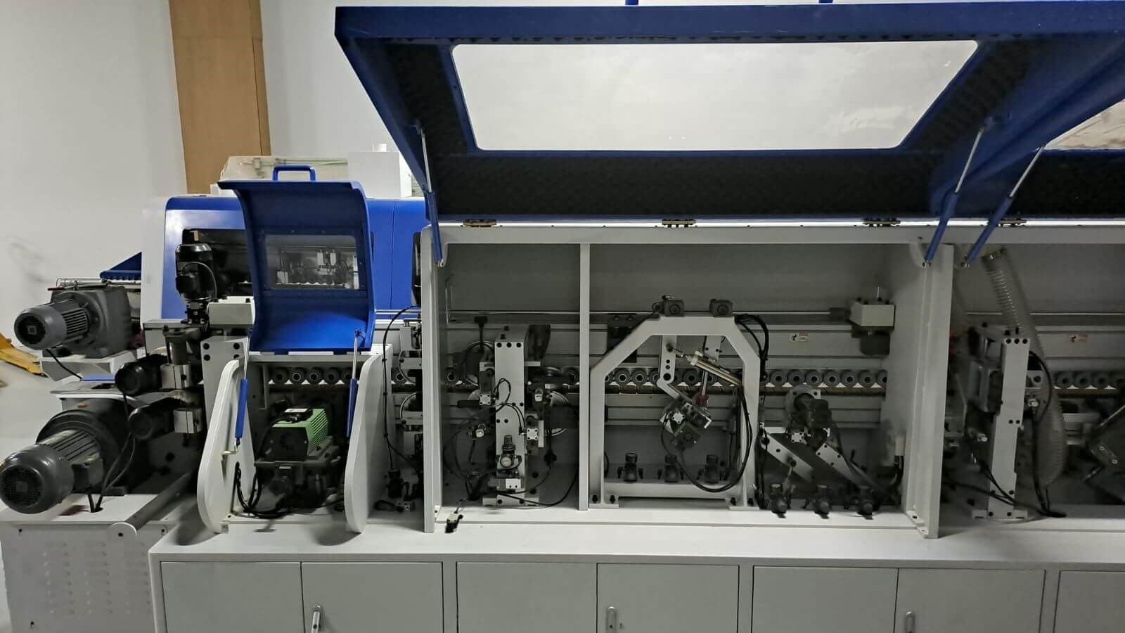 KDT Ke - 207 SG Kenar Bantlama Makinesi