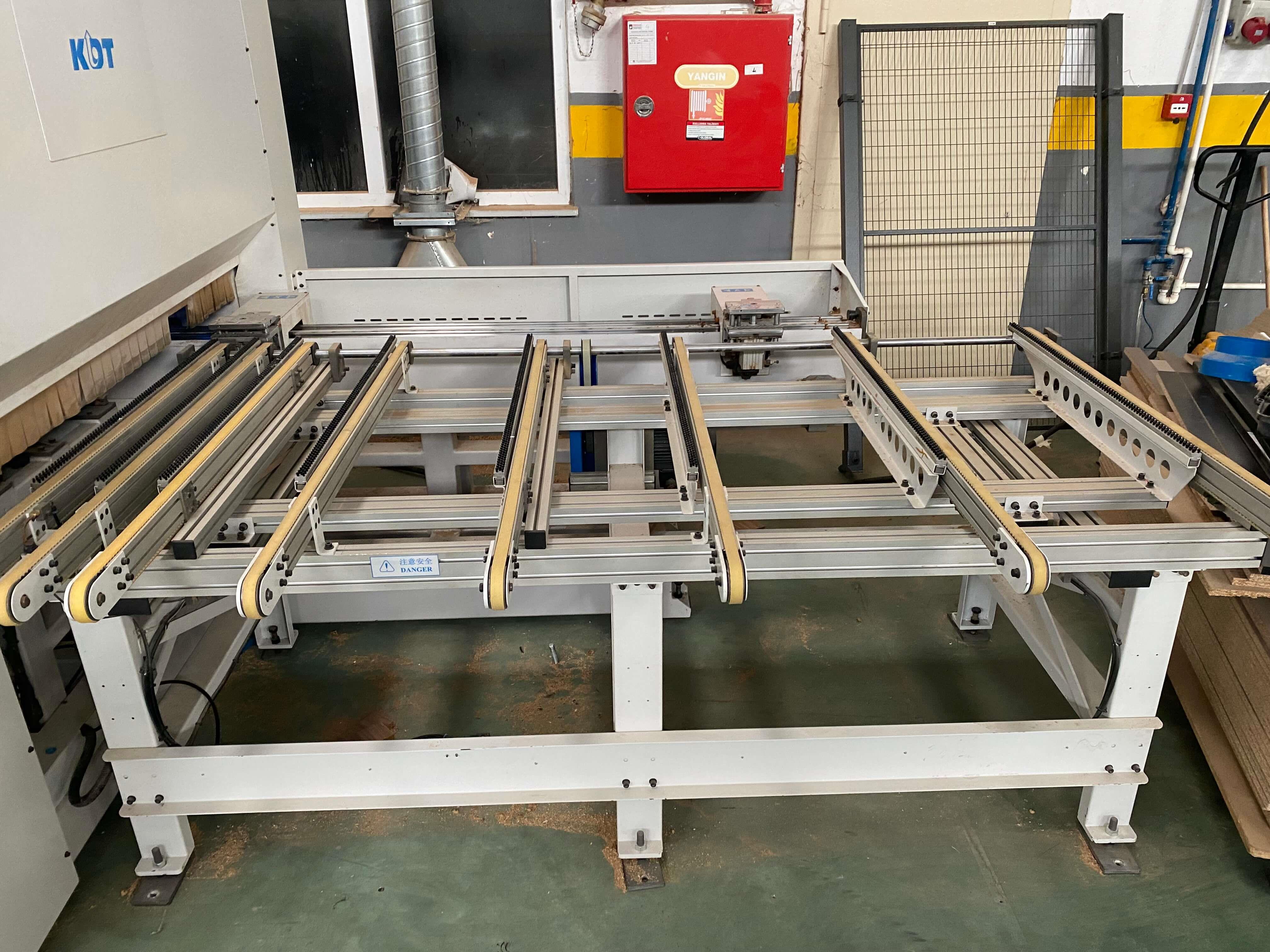 Kdt Kn 2309 D Üstten Matkap Gruplu Cnc Delik Makinesi (2017)