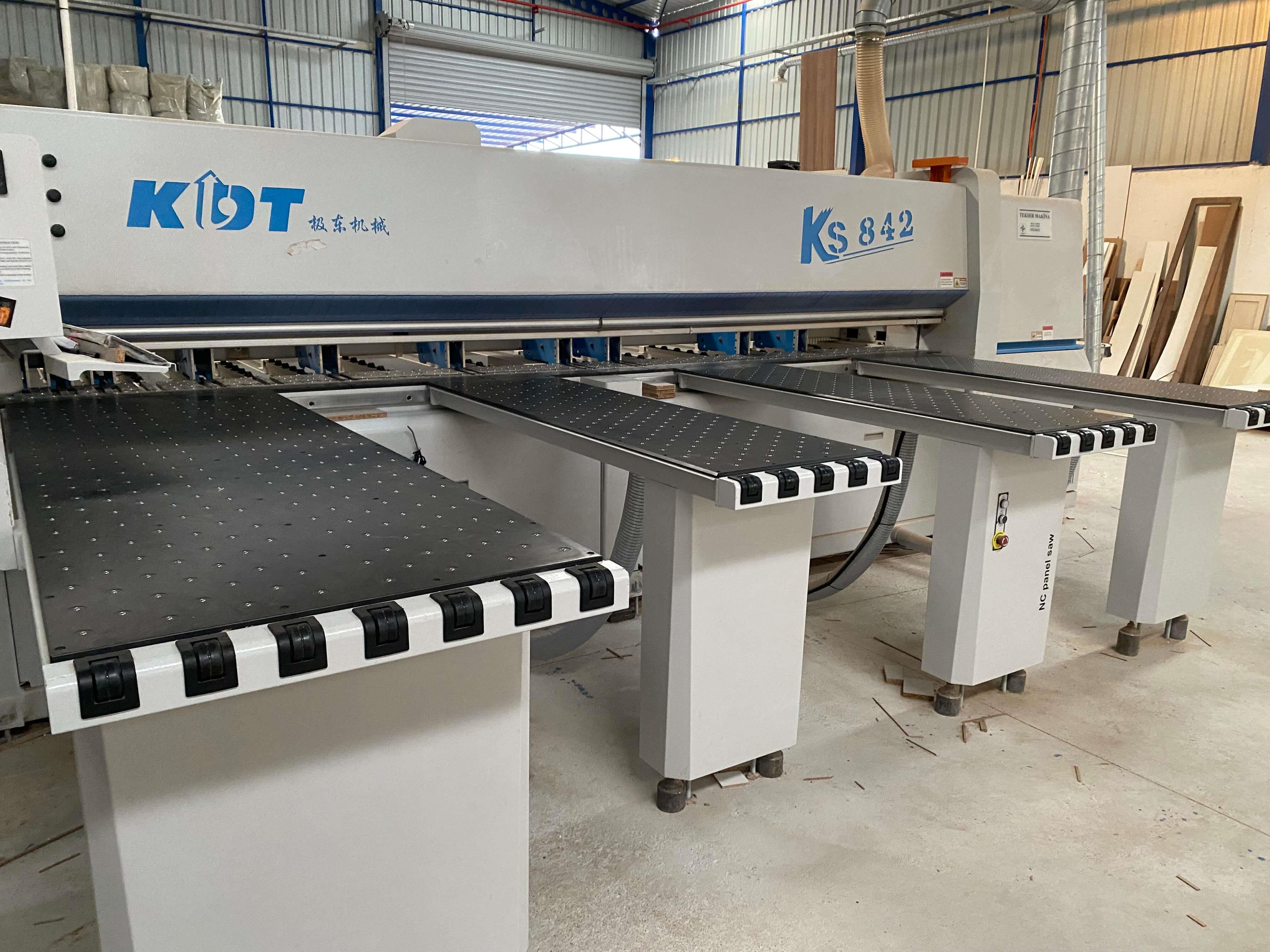 Kdt Ks 842 Cp Önden Yüklemeli Panel Ebatlama Makinesi (2022)