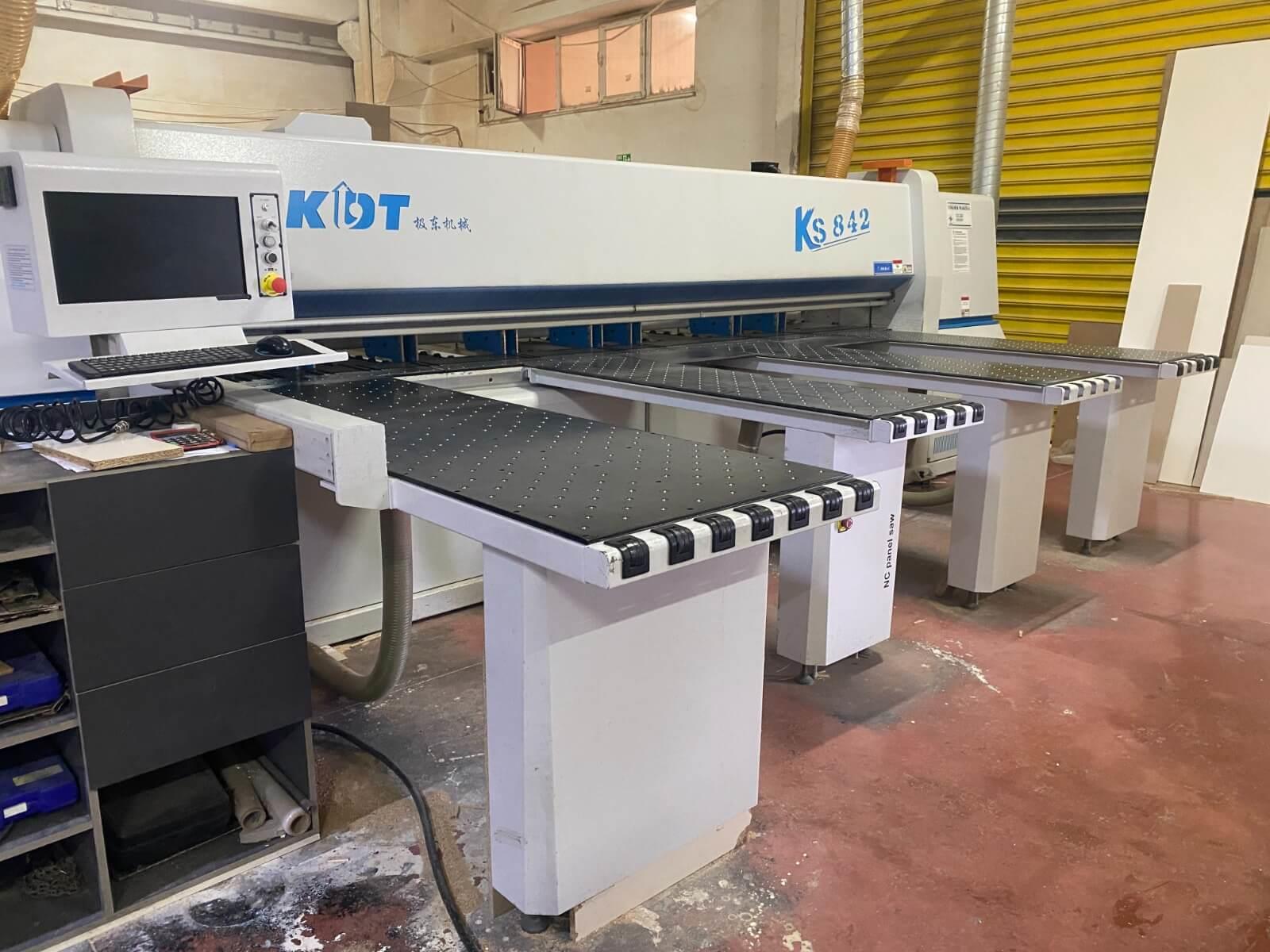 Kdt Ks 842 Önden Yüklemeli Panel Ebatlama Makinesi (2021)