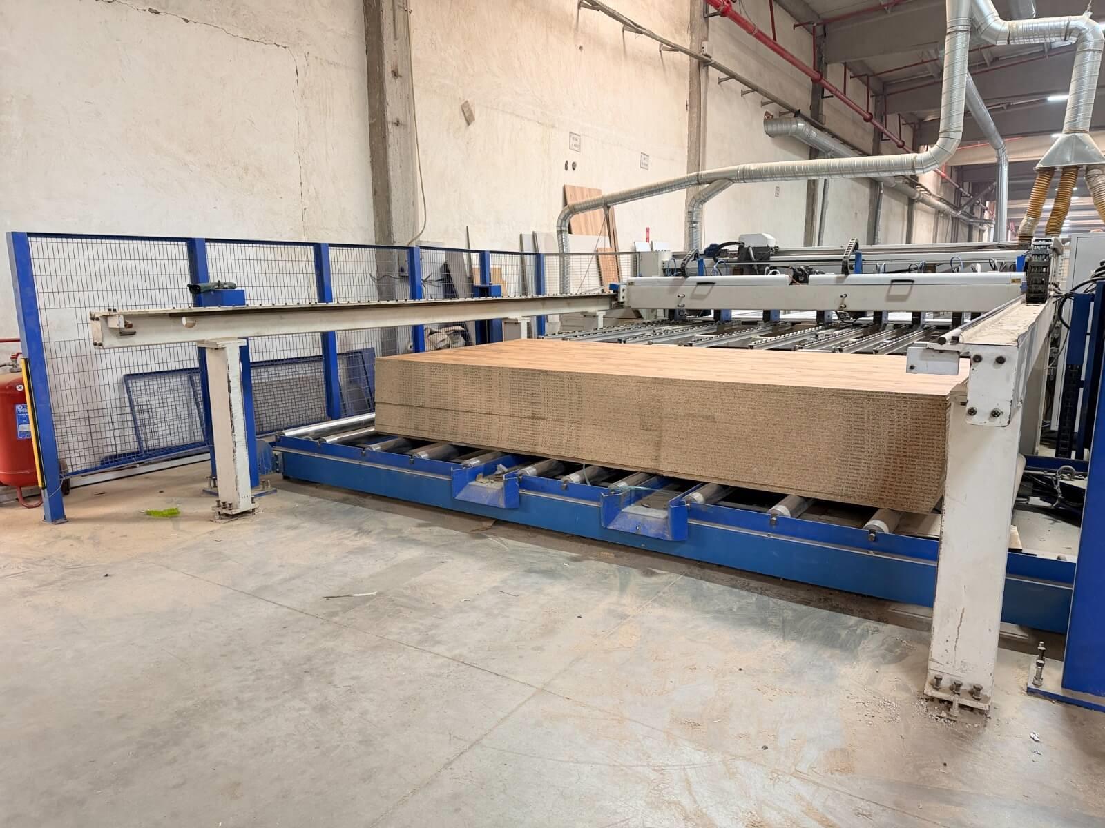 Kdt P 38 T Asansörlü Panel Ebatlama Makinesi (2014)