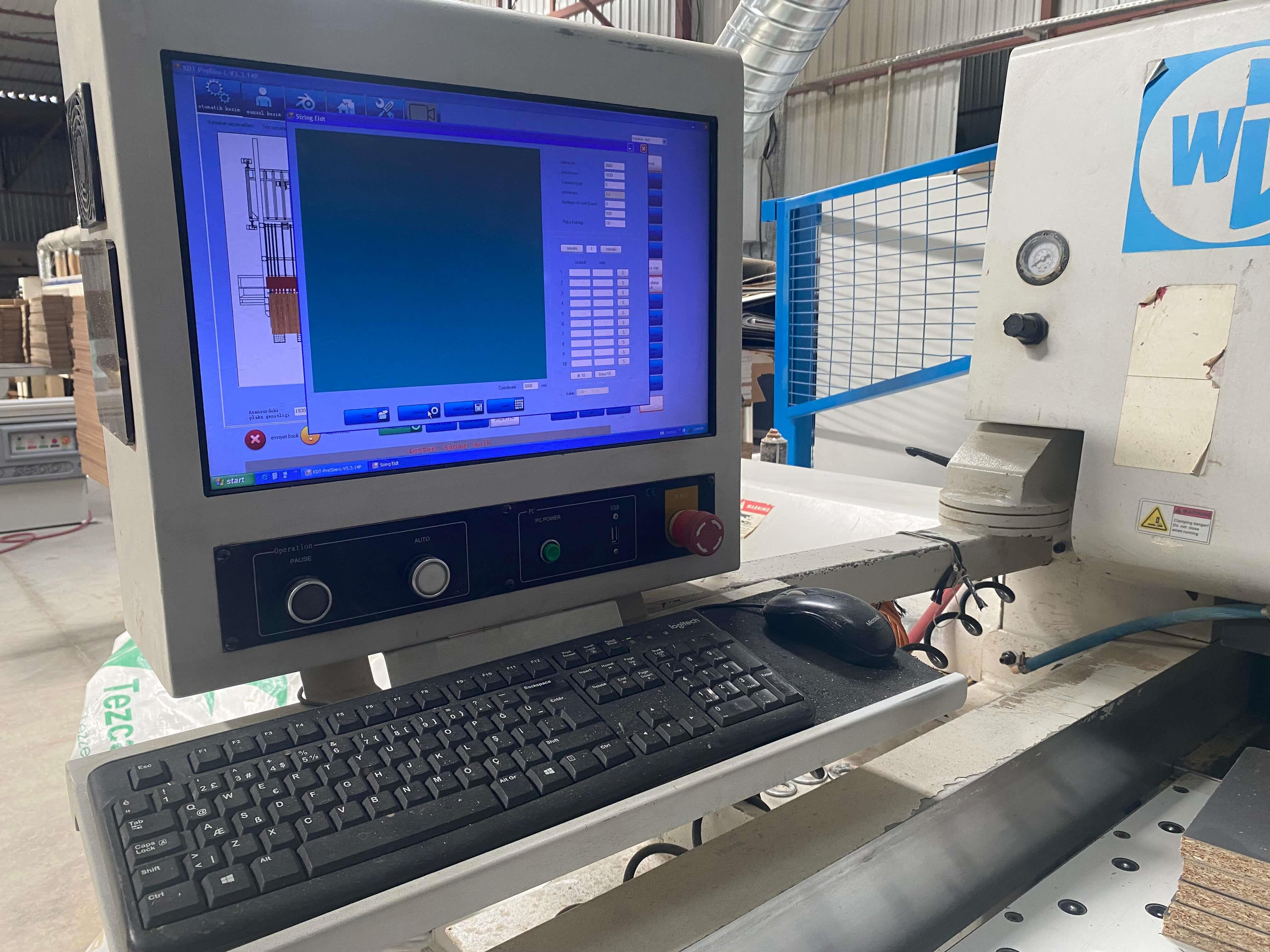 Kdt Sawtech Ks Pro 38 L Yandan Yüklemeli Asansörlü Panel Ebatlama Makinesi (2014)
