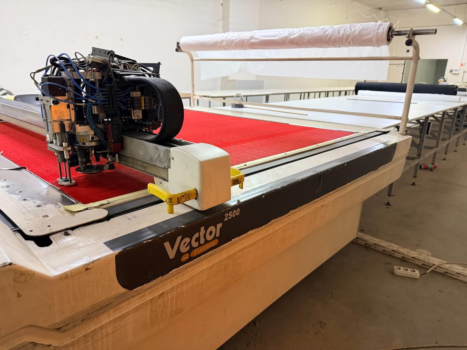 Lectra VT25FURNİTURE71 Kumaş Kesim Cnc Makinesi (2007)