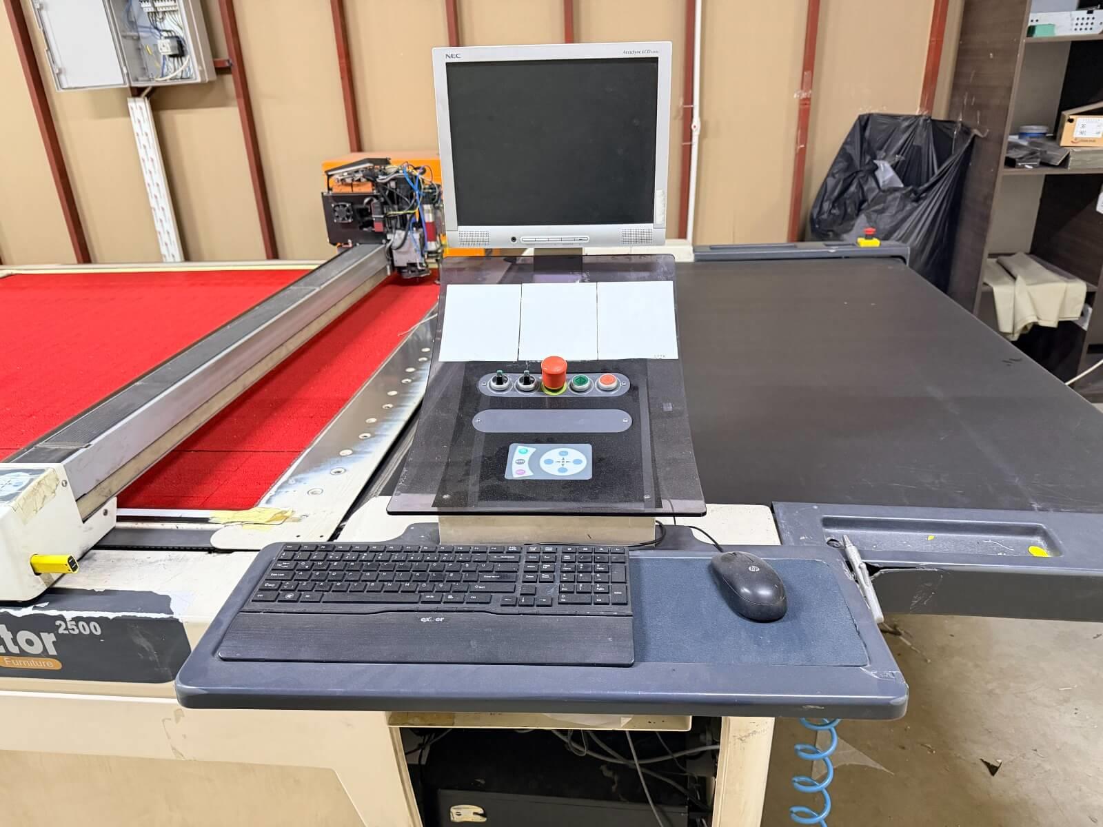 Lectra VT25FURNİTURE71 Kumaş Kesim Cnc Makinesi (2007)