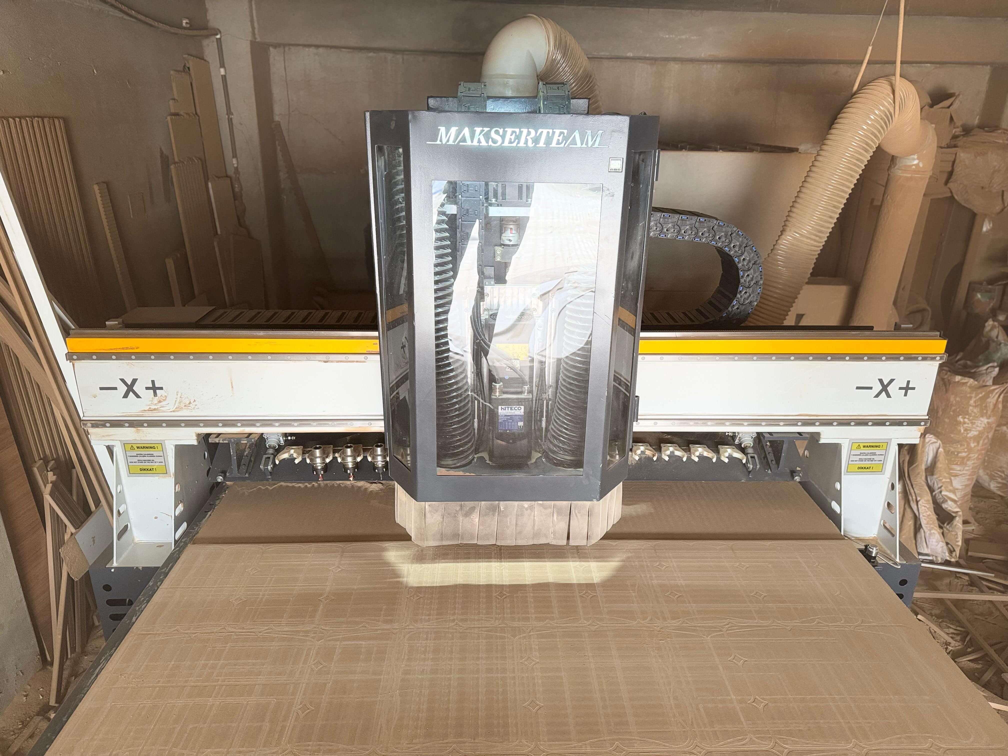 Makser 2136 Premium Süpürmeli Düz Tabla Cnc Makinesi (2024)