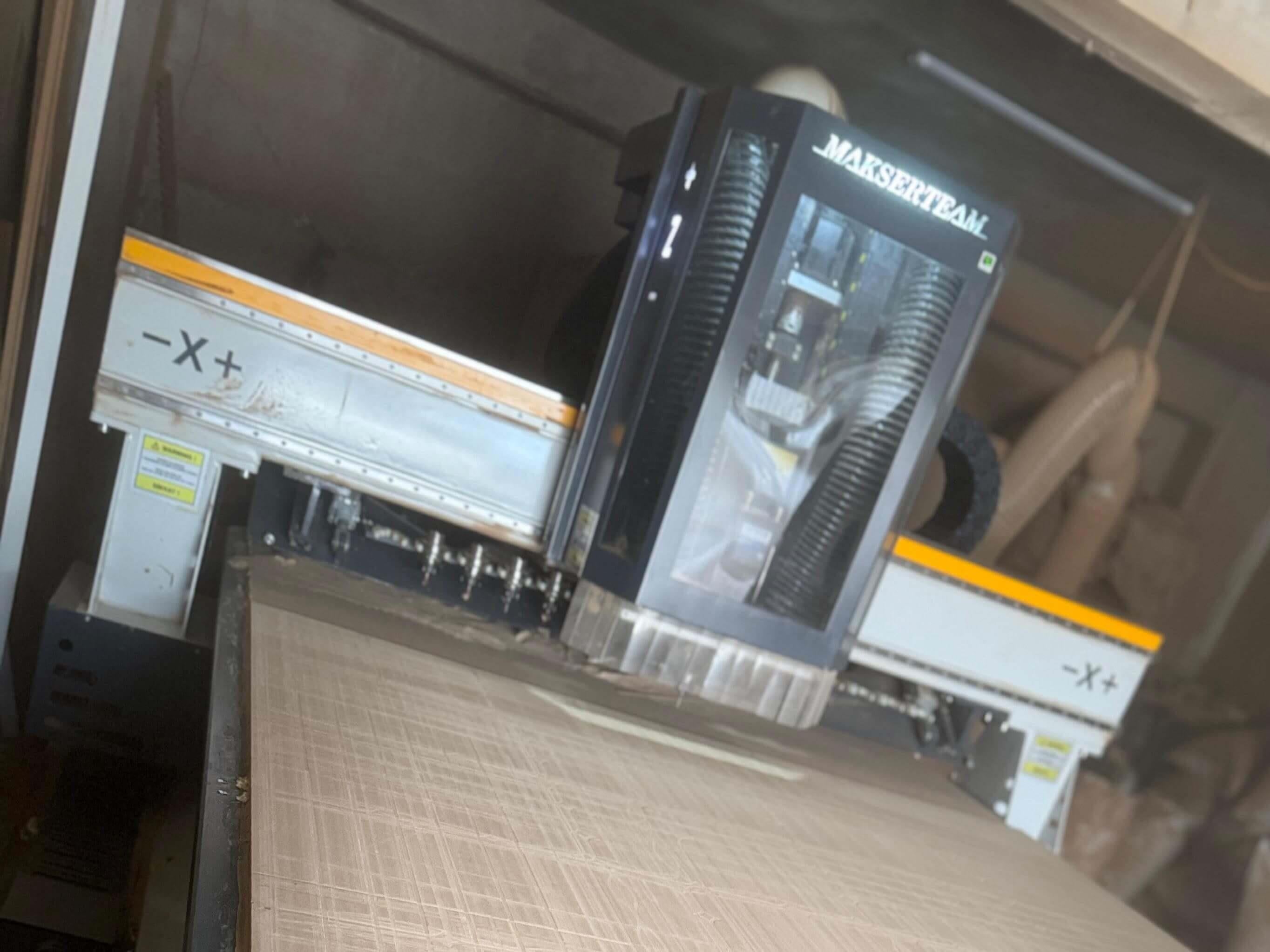 Makser 2136 Premium Süpürmeli Düz Tabla Cnc Makinesi (2024)