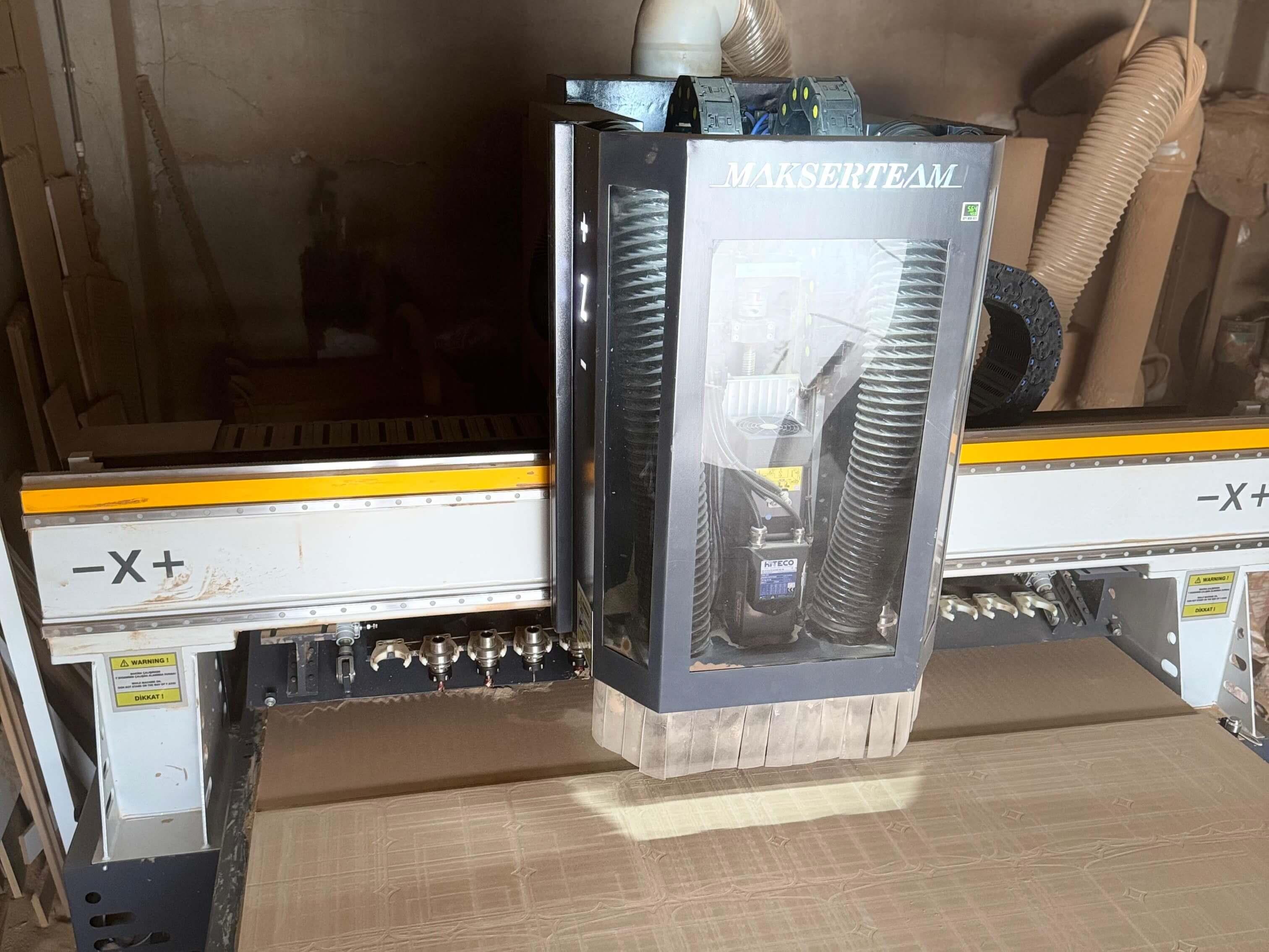 Makser 2136 Premium Süpürmeli Düz Tabla Cnc Makinesi (2024)