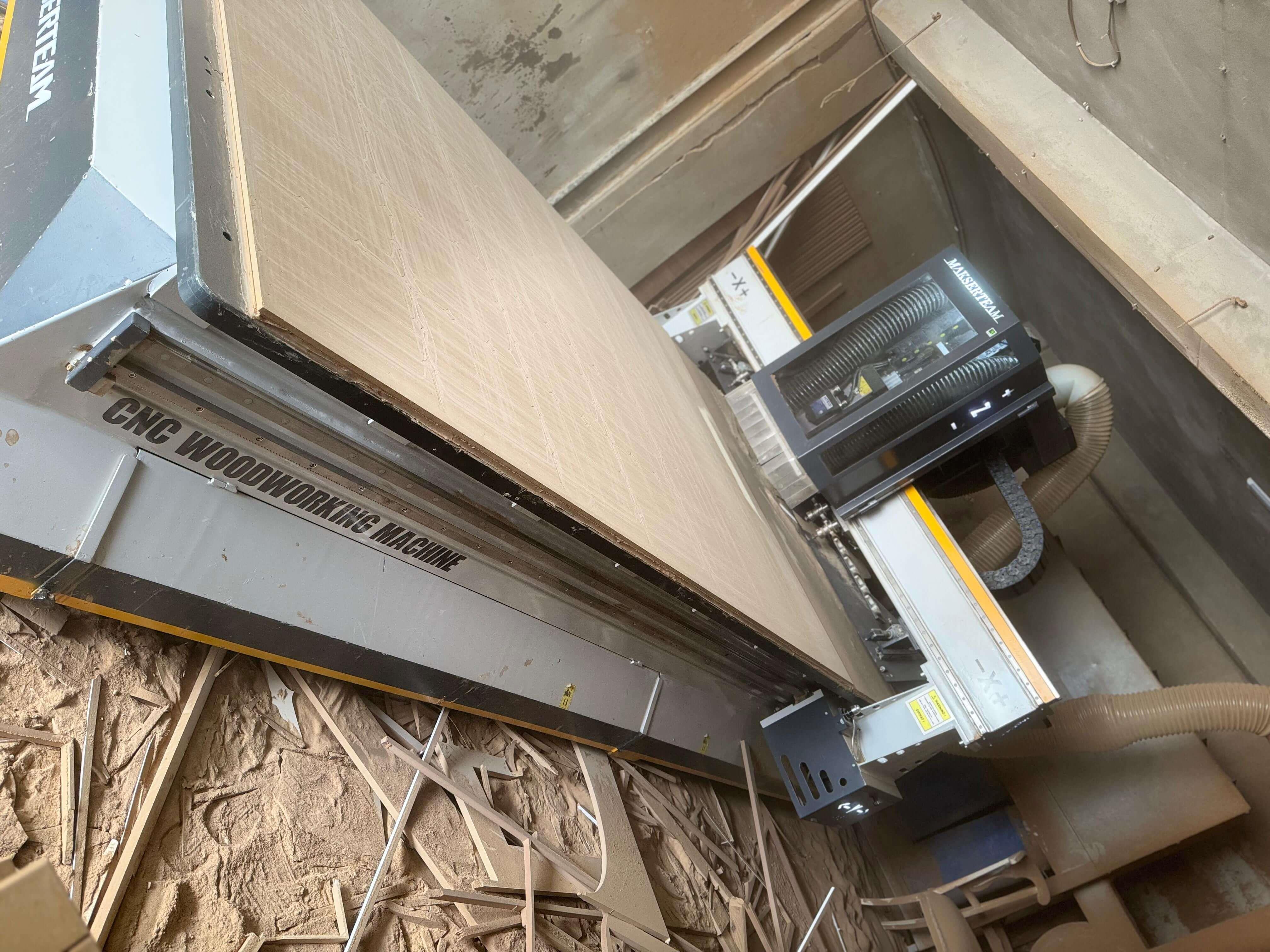 Makser 2136 Premium Süpürmeli Düz Tabla Cnc Makinesi (2024)