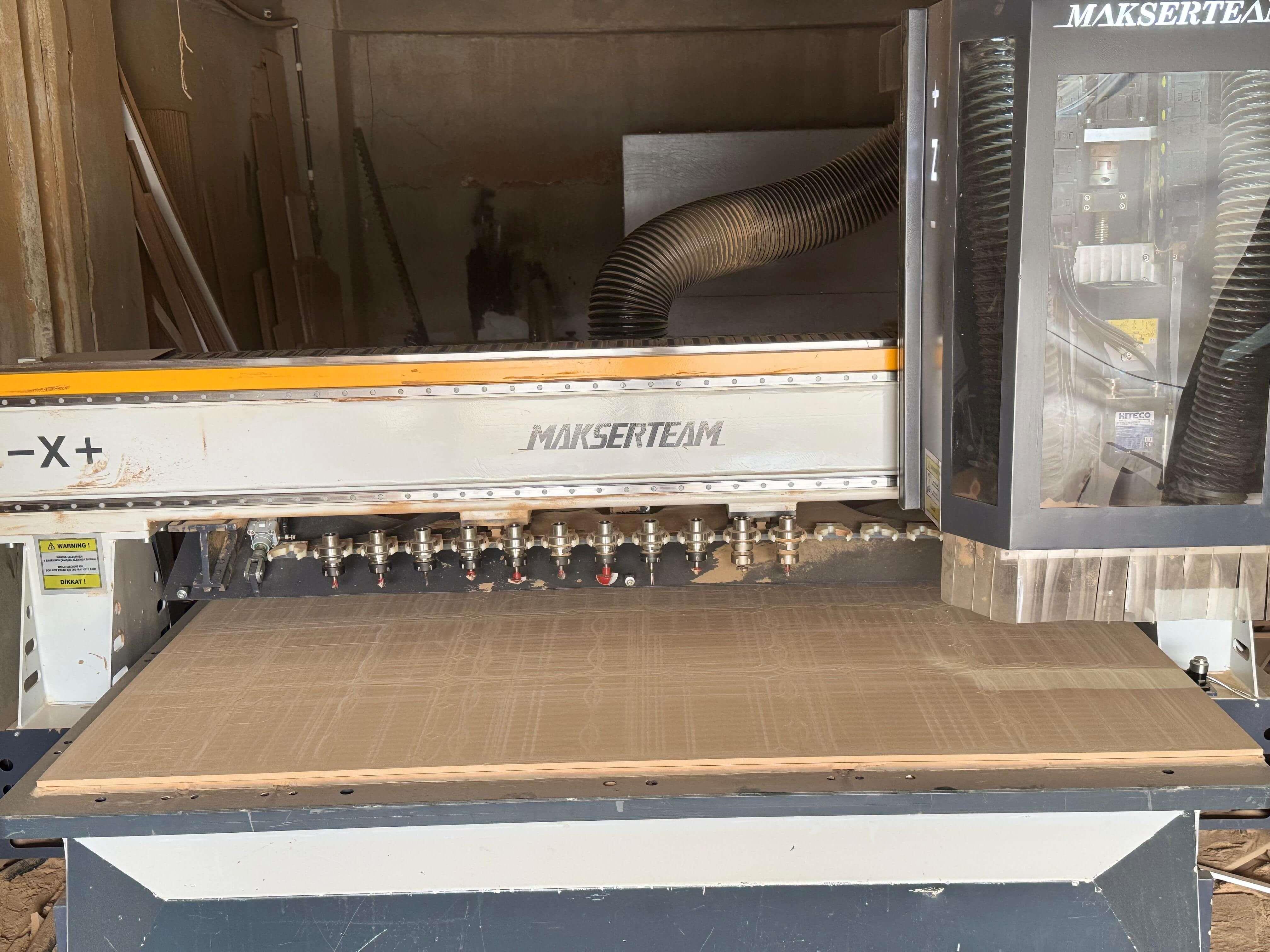 Makser 2136 Premium Süpürmeli Düz Tabla Cnc Makinesi (2024)