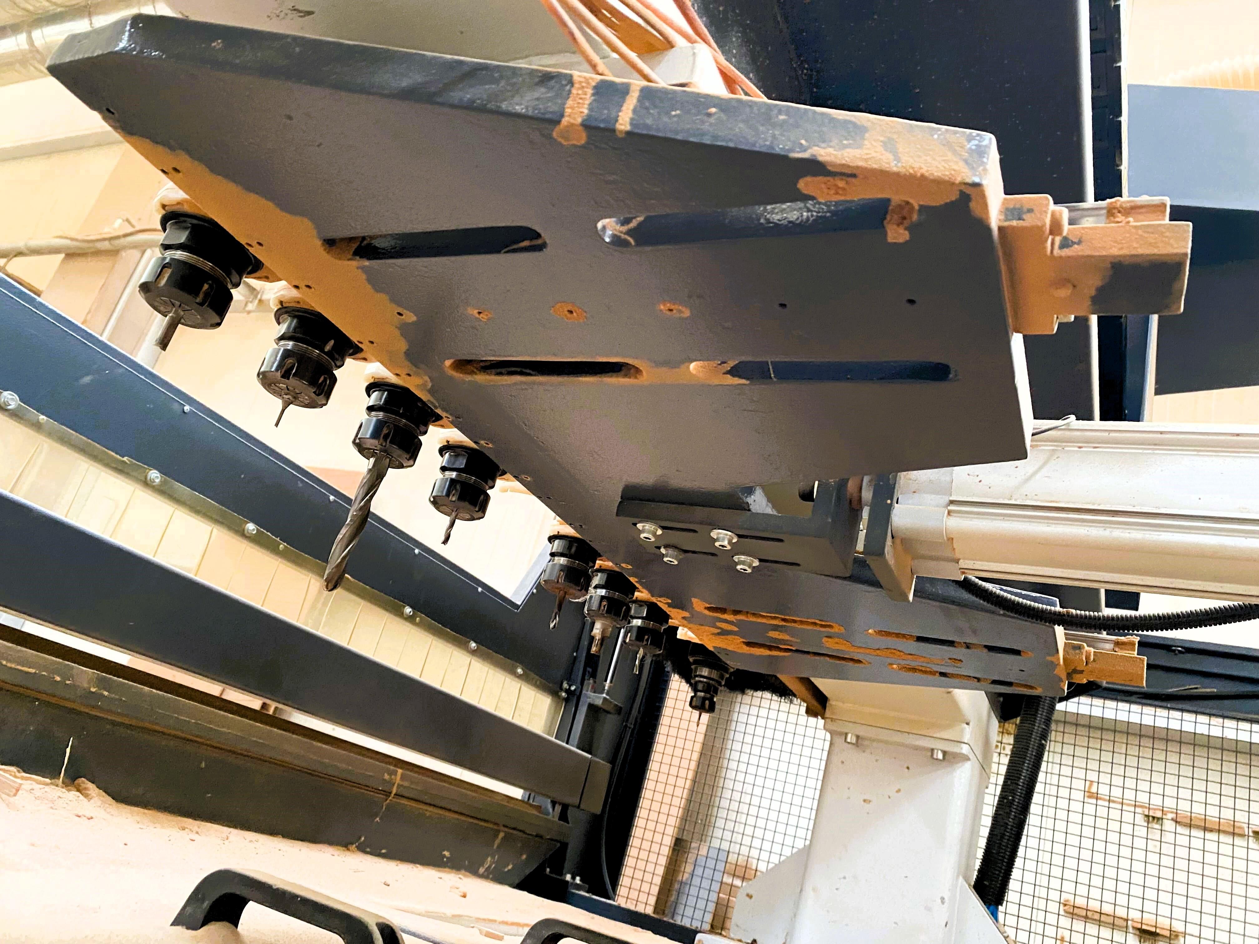 Makser Proline 2136 Süpürmeli Düz Tabla Cnc Makinesi (2019)