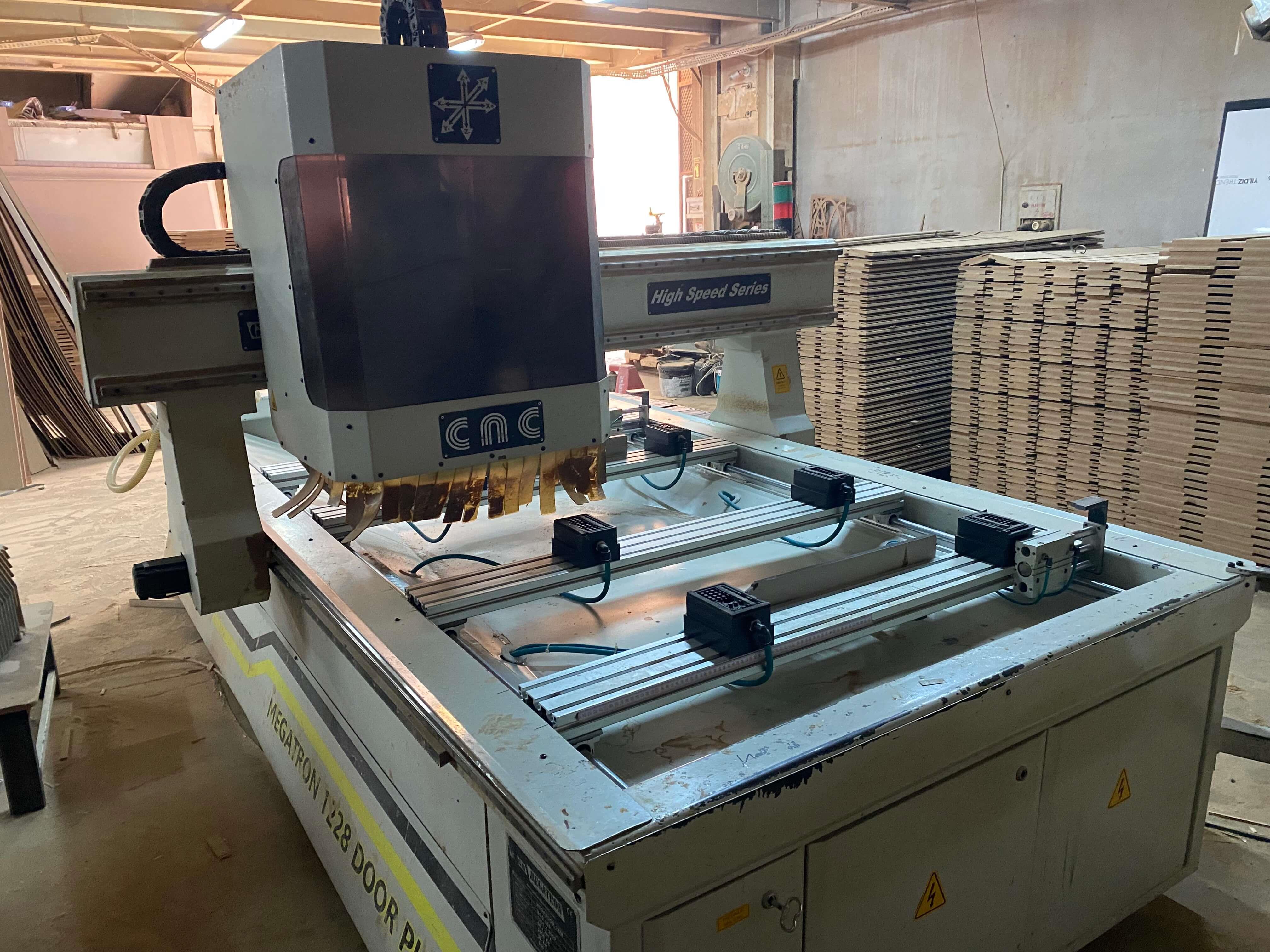 Megatron Megadoor 1228 Kapı Cnc Makinesi (2014)