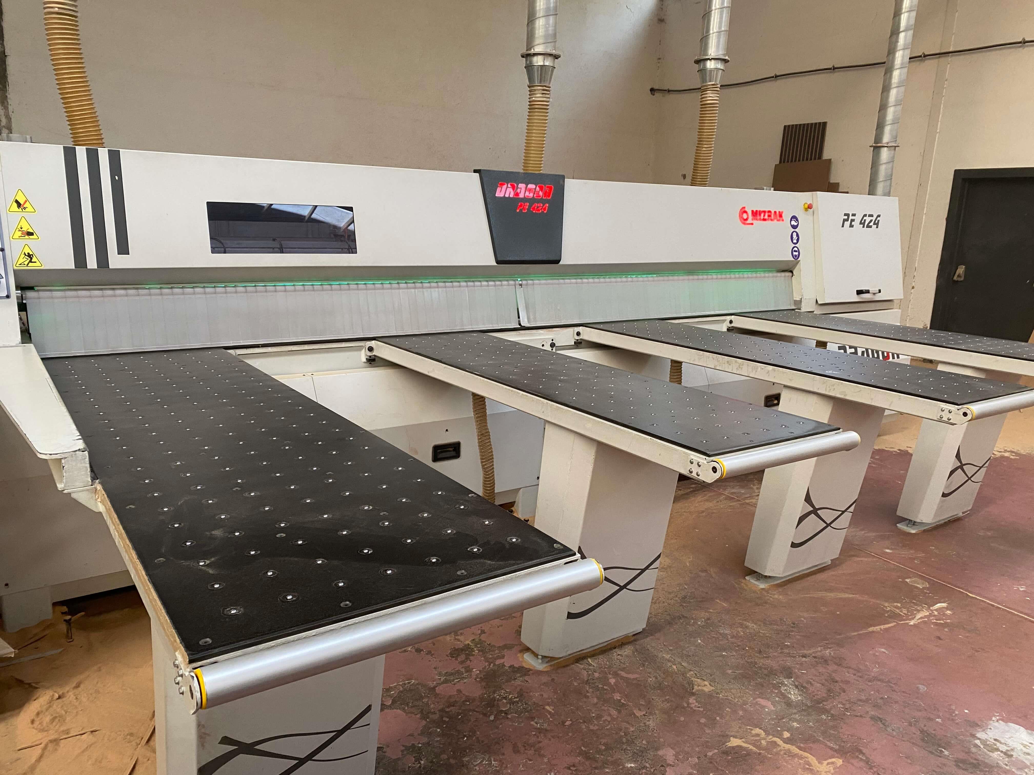 Mızrak Dragon PE - 424 Panel Ebatlama Makinesi (2023)