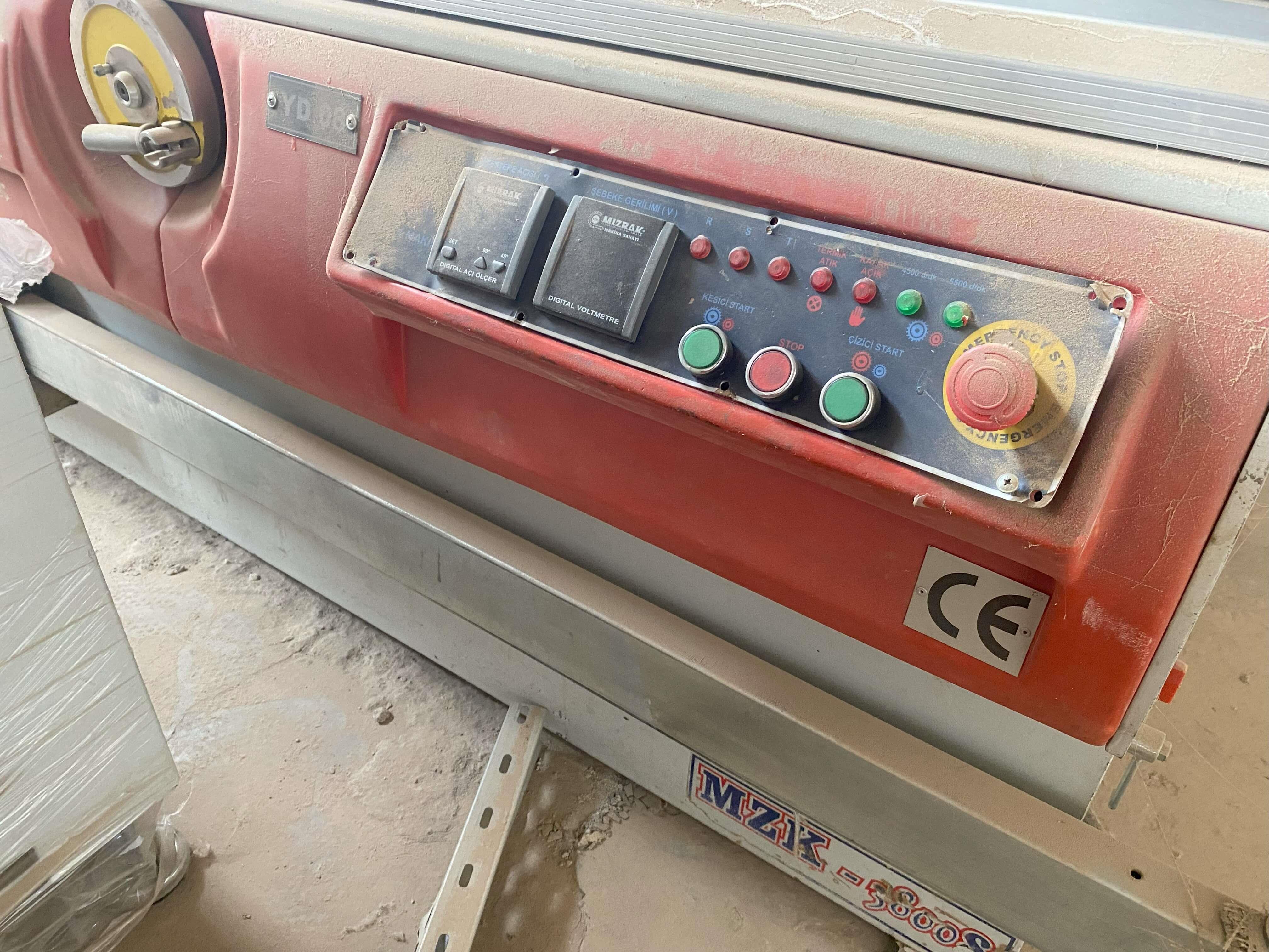Mızrak Mzk 3800 Çizicili Yatar Daire Kesim Makinesi (2007)
