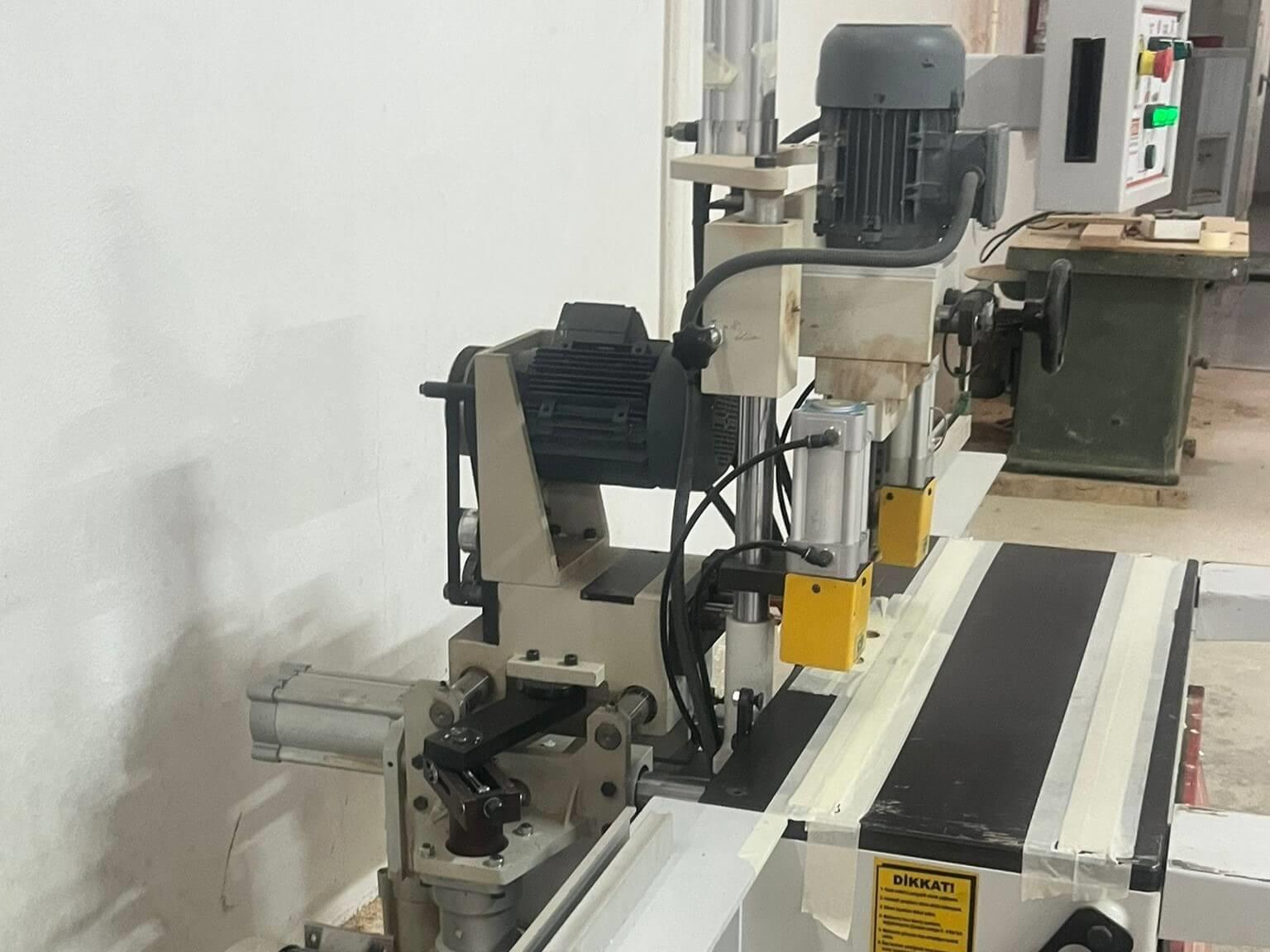 Mızrak Mzk Kapı Kilit Kol Yeri Açma Makinesi (2023)