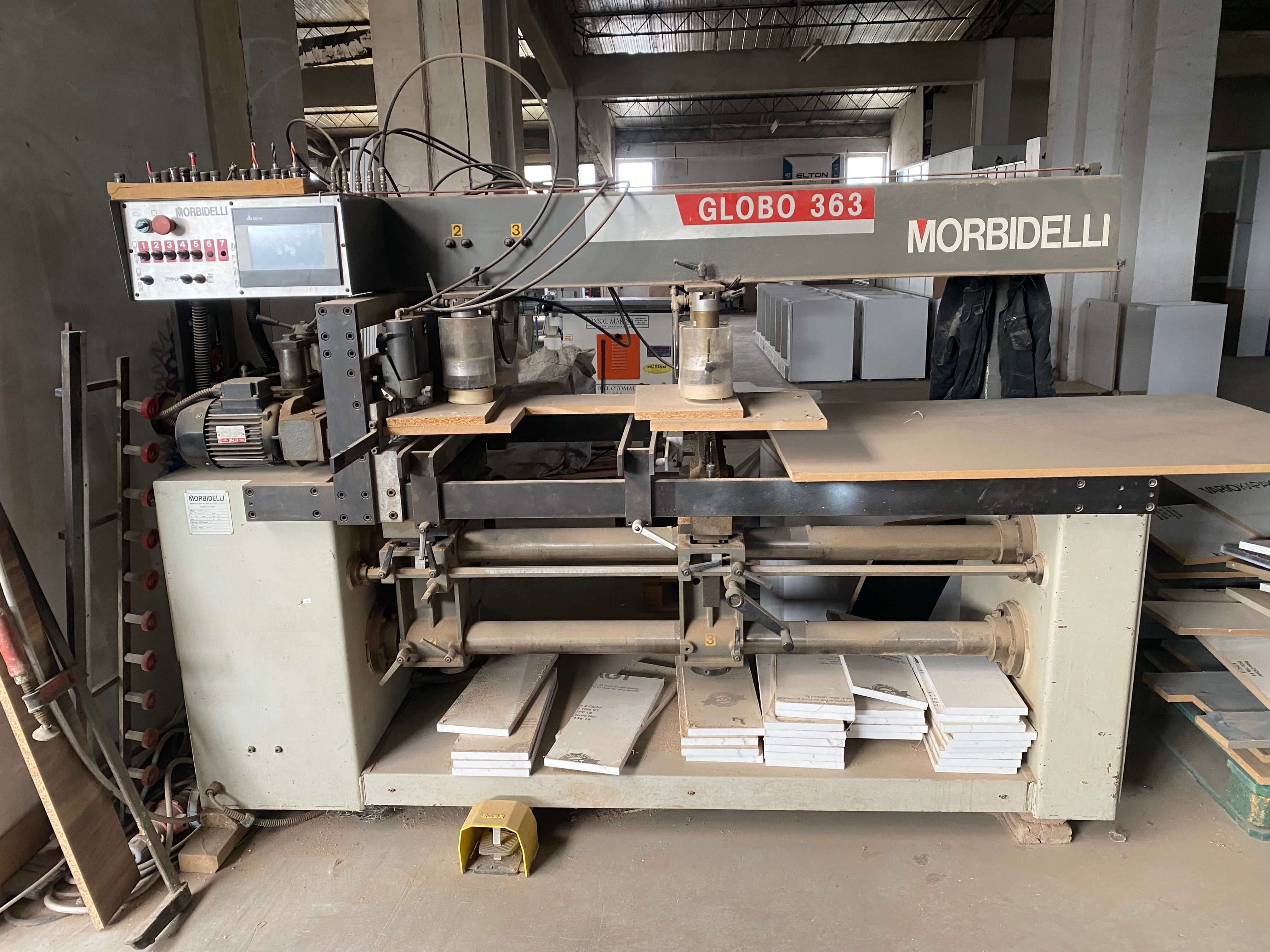 Morbidelli 2+1 Çoklu Delik Makinesi (1995)