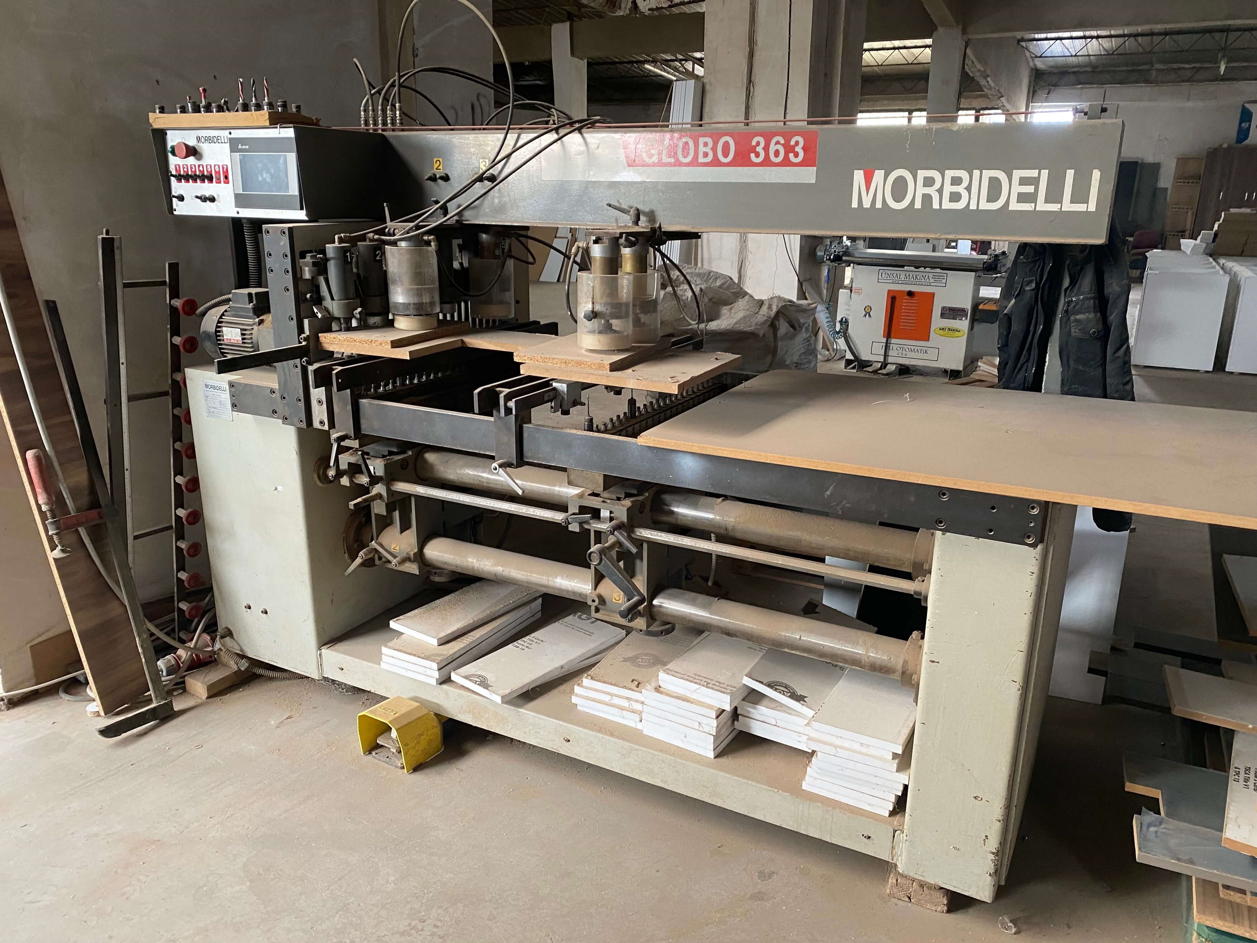 Morbidelli 2+1 Çoklu Delik Makinesi (1995)