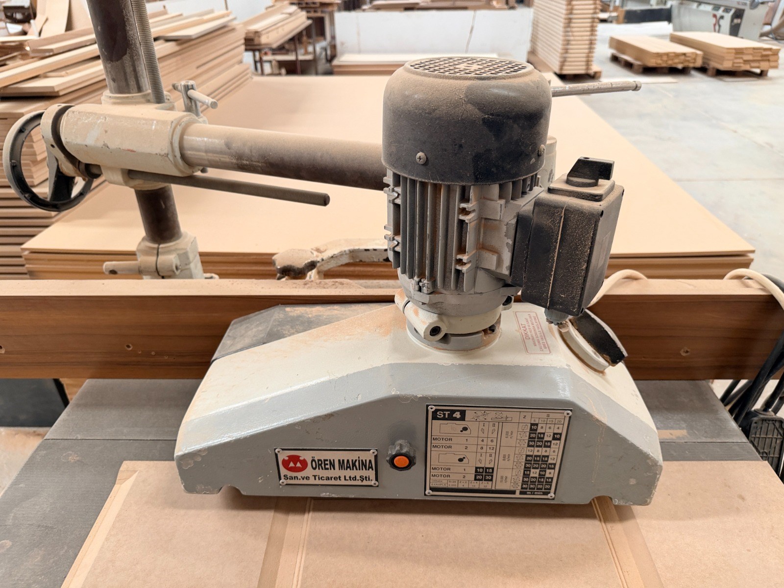 NETMAK FR 2000 S Robotlu Freze Makinesi