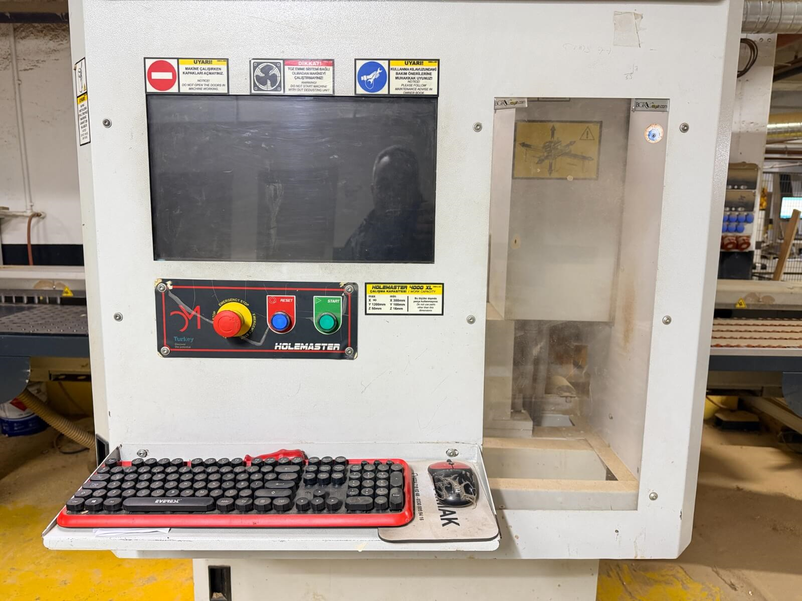 OMAKSAN Holemaster 4000 Xline Cnc Delik Makinesi (2018)
