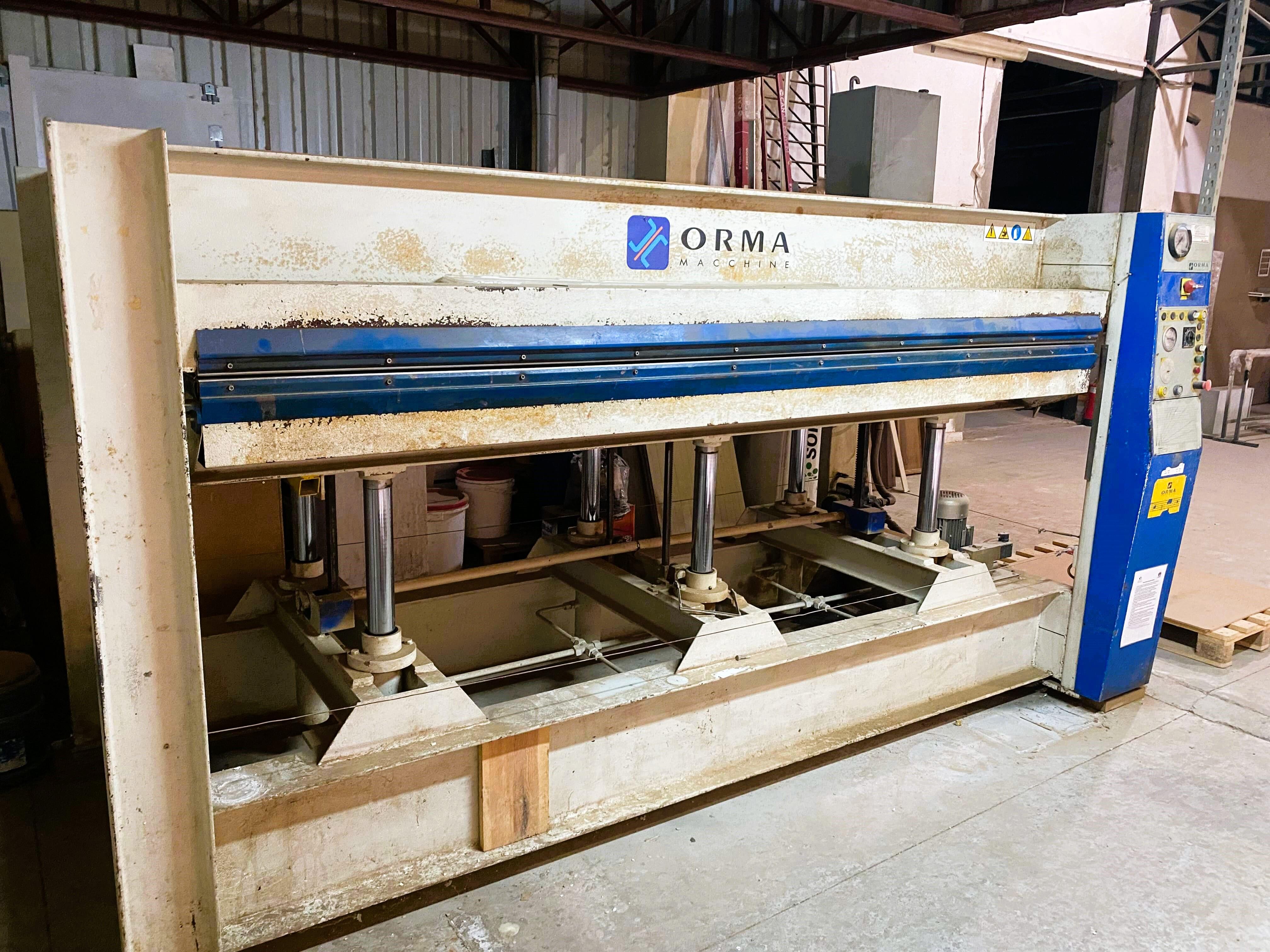 Orma Npc 3000/S 130*300 Yağ Isıtmalı Kapı Pres Makinesi (2005)