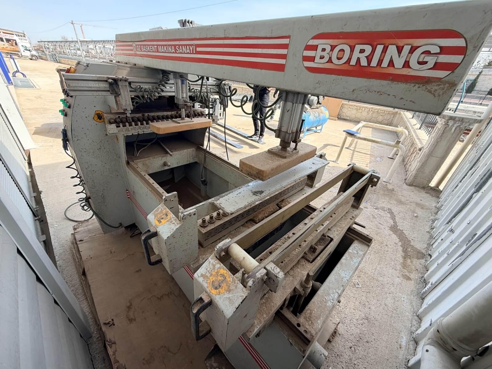 Özbaşkent 2+1 Çoklu Delik Makinesi