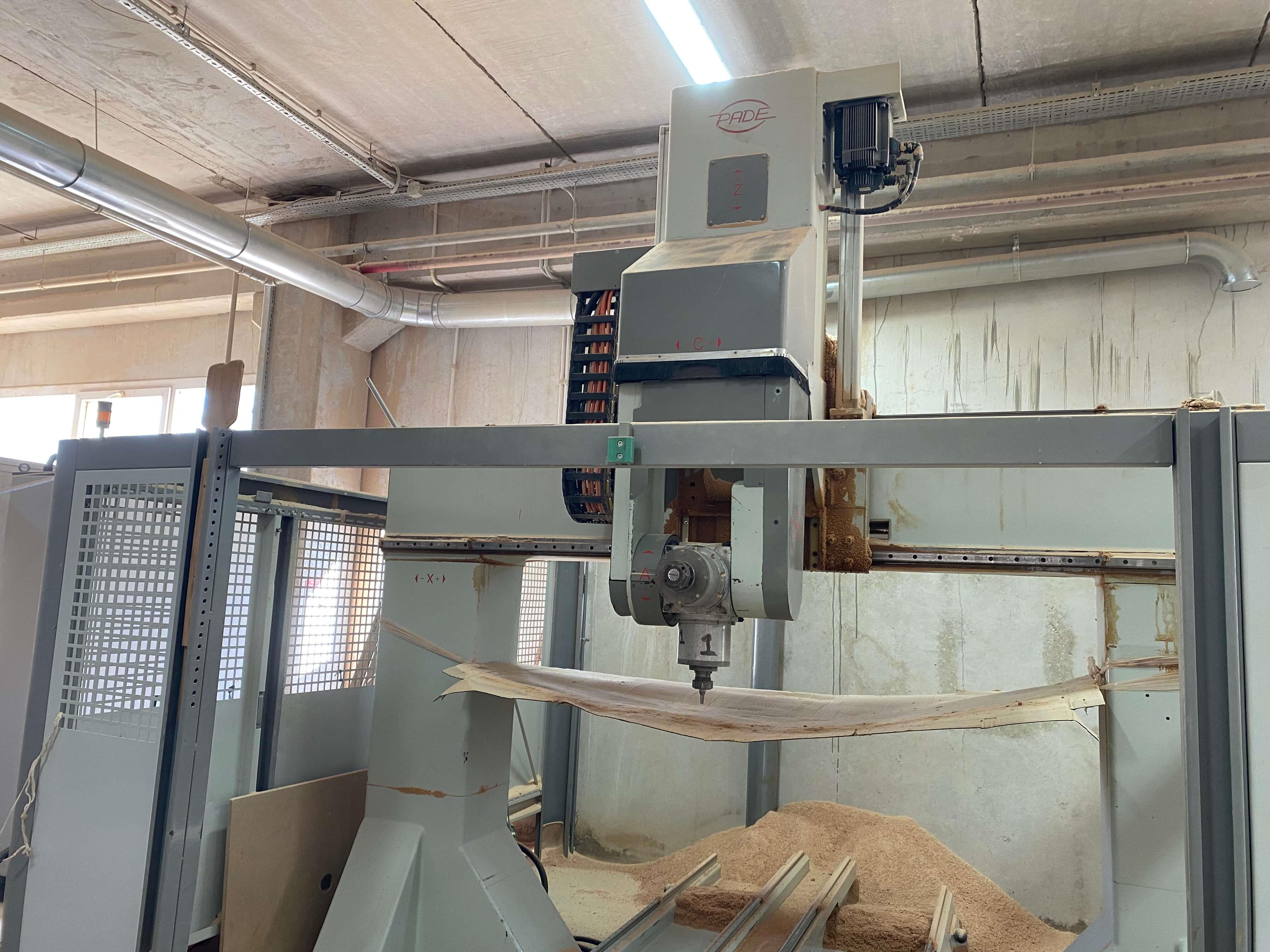 Pade Uni 5 Spin 5 Eksen Cnc Makinesi (2005)