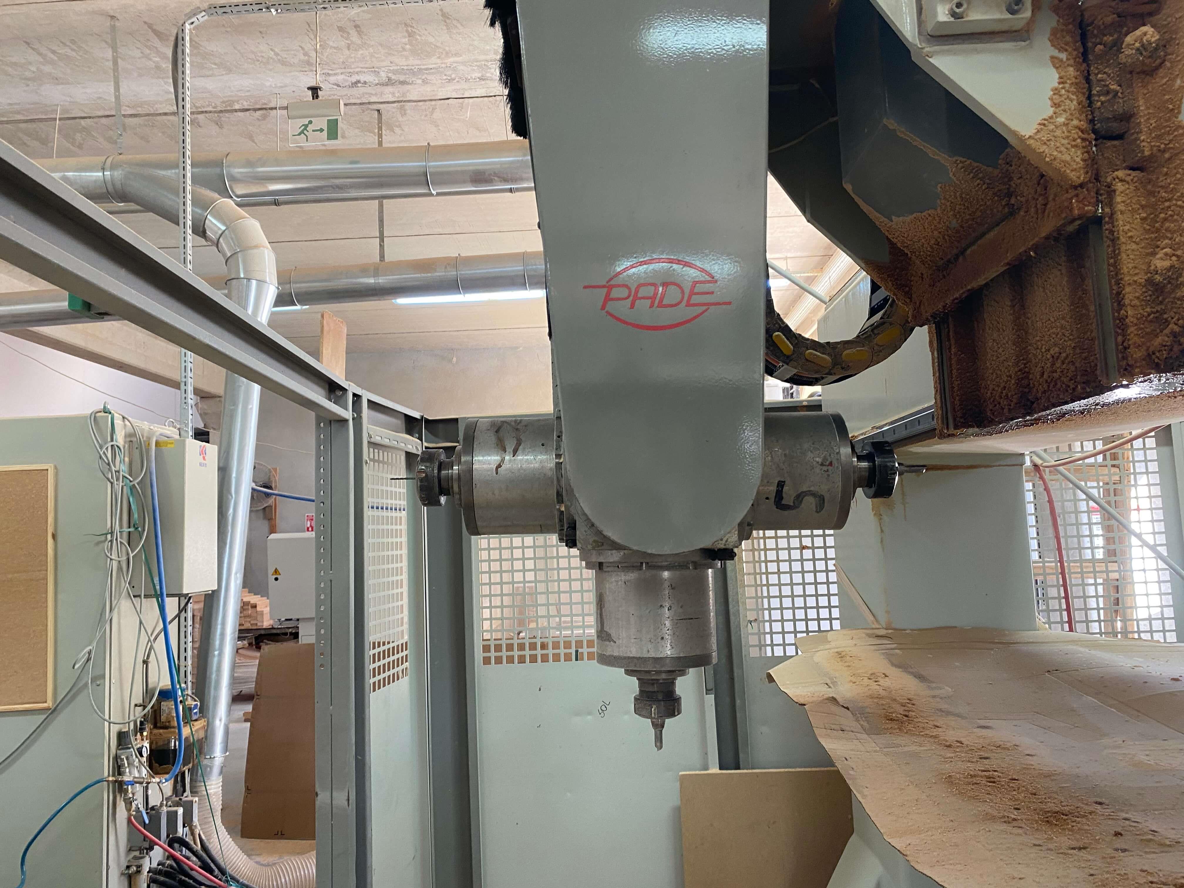 Pade Uni 5 Spin 5 Eksen Cnc Makinesi (2005)
