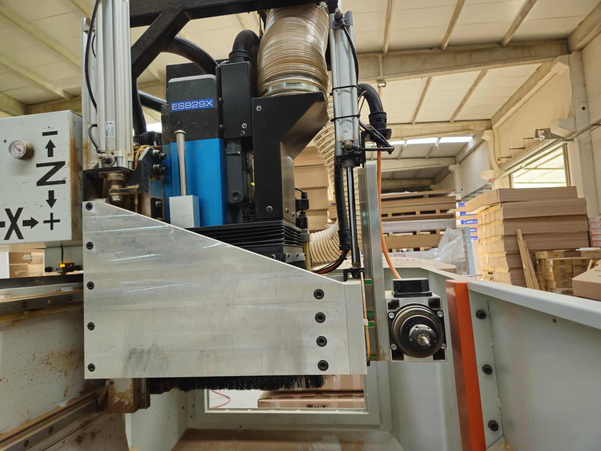 Poyraz Makina Vigor 1332 Kapı Frezeli Cnc Makinesi (2022)